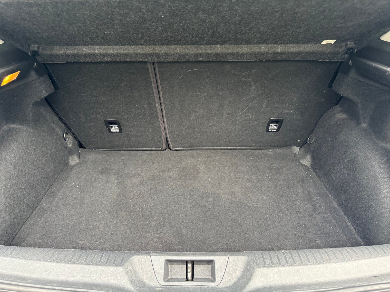 RENAULT Mégane IV Hatchback 1.2 TCe INTENS 16V EDC7 130 cv Boîte auto