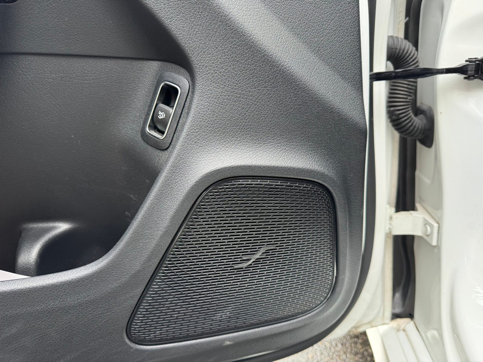 MERCEDES-BENZ Classe CLA II (118) Coupé 200 1.3 i 16V GPF 7G-DCT 163 cv Boîte auto Pack AMG