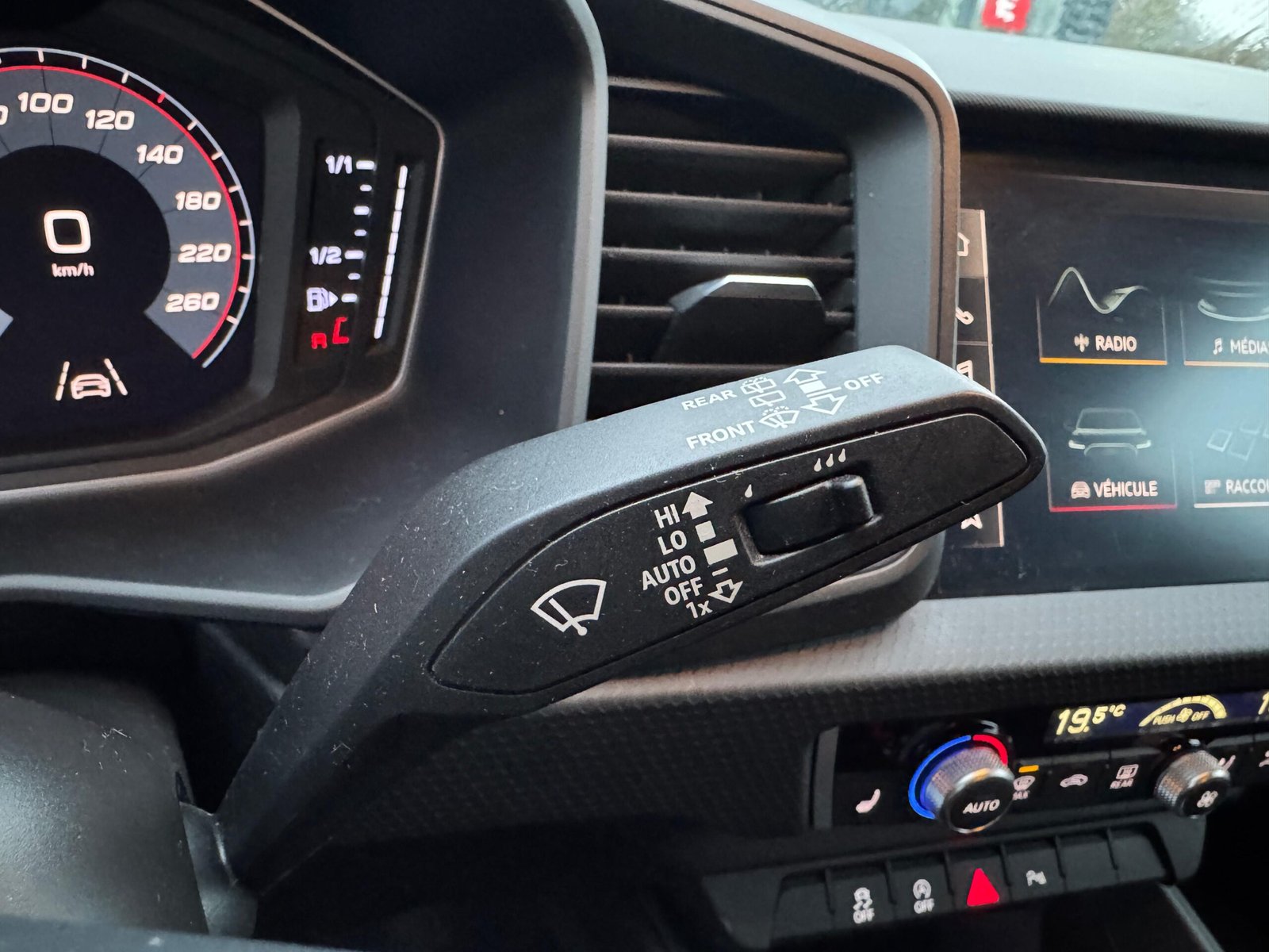 AUDI A1 II Sportback 30 1.0 TFSI S-LINE 12V GPF S-Tronic7 116 cv Boîte auto