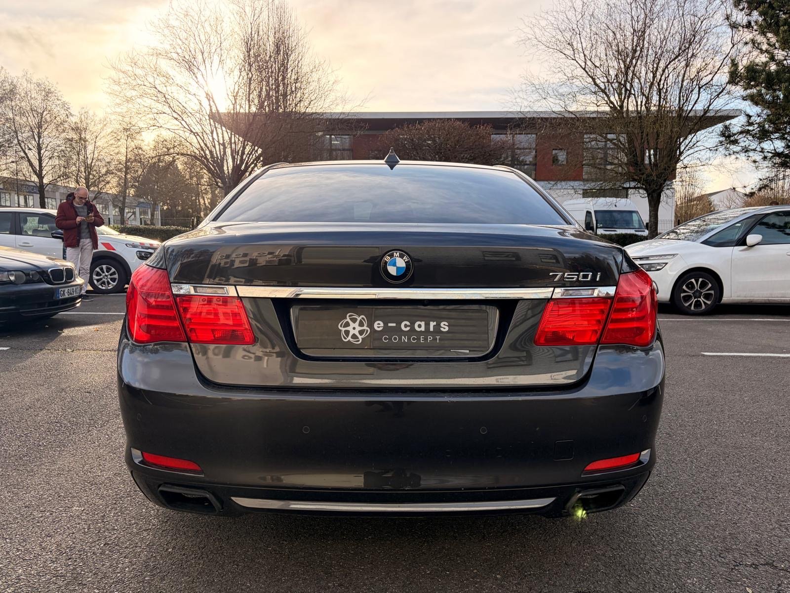 BMW Série 7 (F01) Berline 750i 4.4 i V8 32V Steptronic-6 407 cv Boîte auto