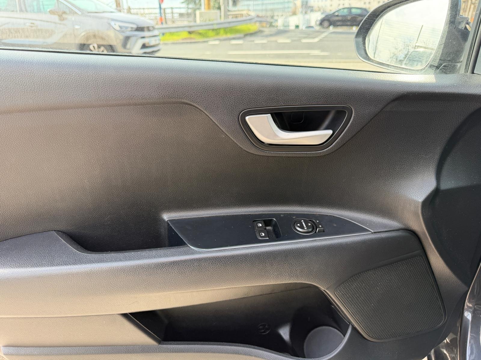 KIA Rio IV 1.2 CVVT essence 84ch