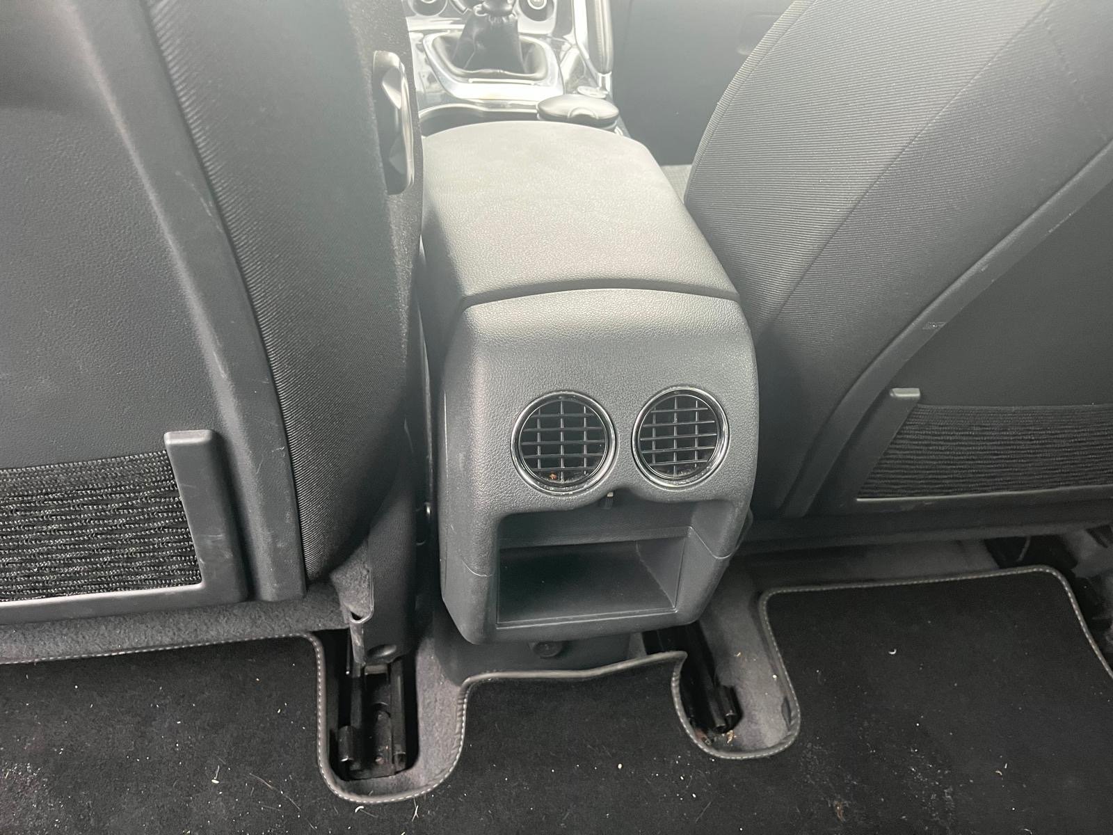 Peugeot 3008 1,6 HDI 112 cv