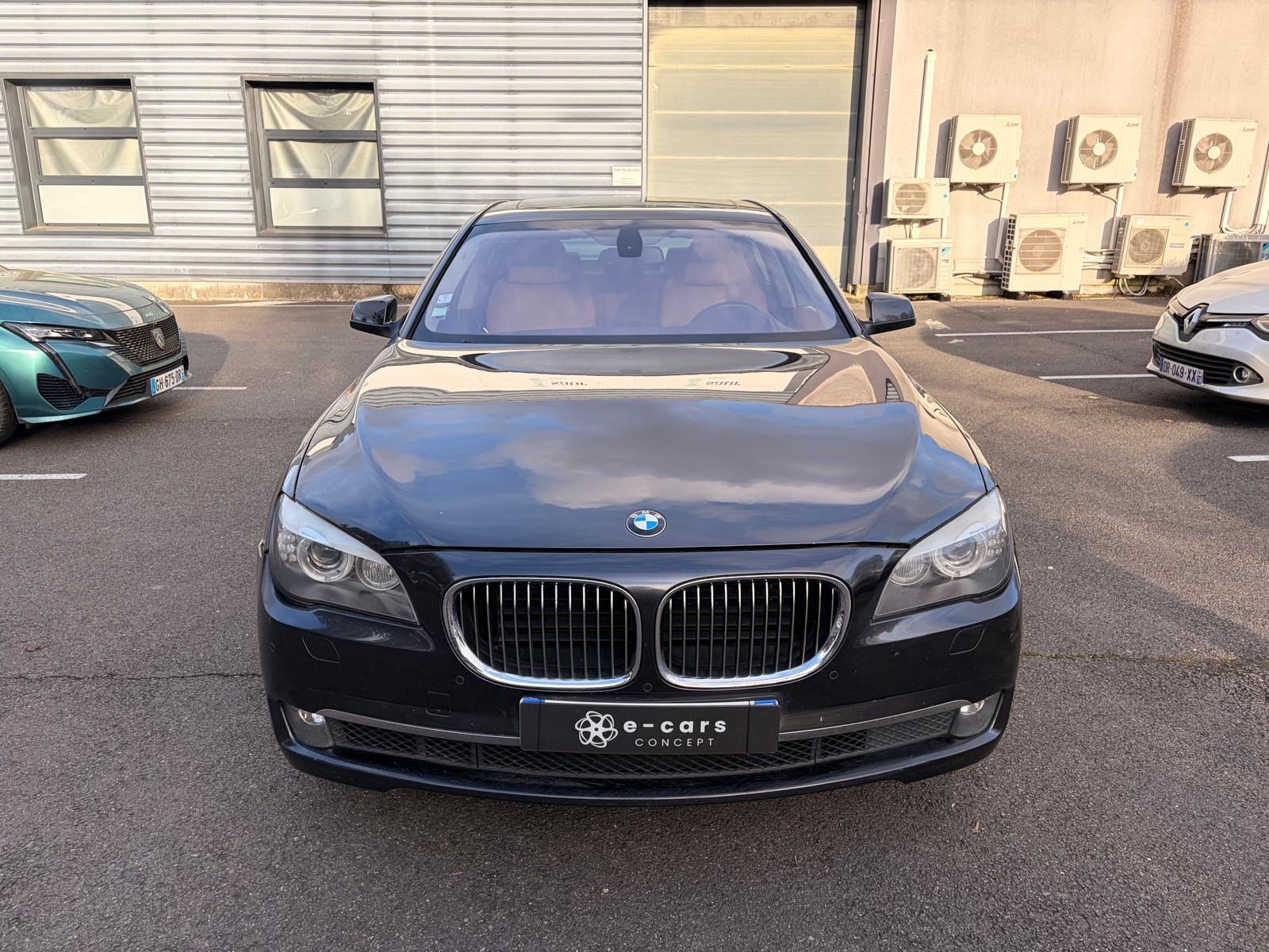 BMW Série 7 (F01) Berline 750i 4.4 i V8 32V Steptronic-6 407 cv Boîte auto