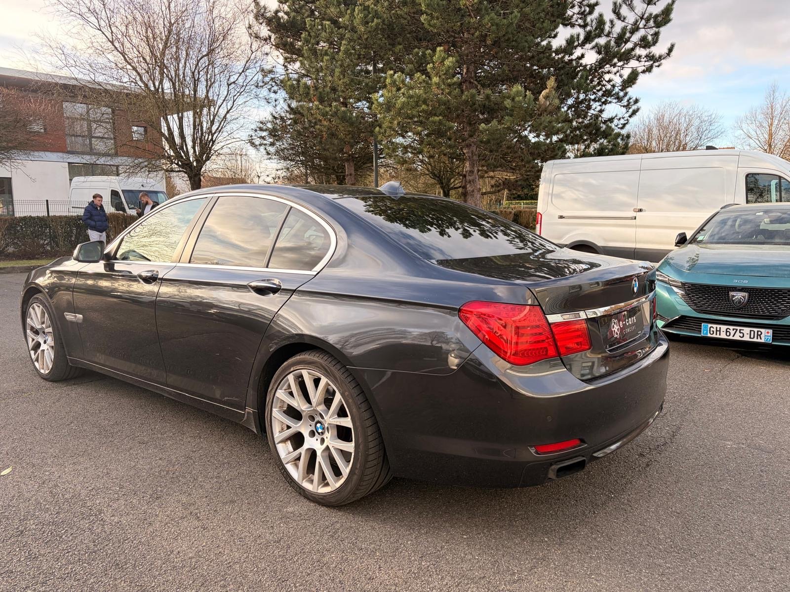 BMW Série 7 (F01) Berline 750i 4.4 i V8 32V Steptronic-6 407 cv Boîte auto