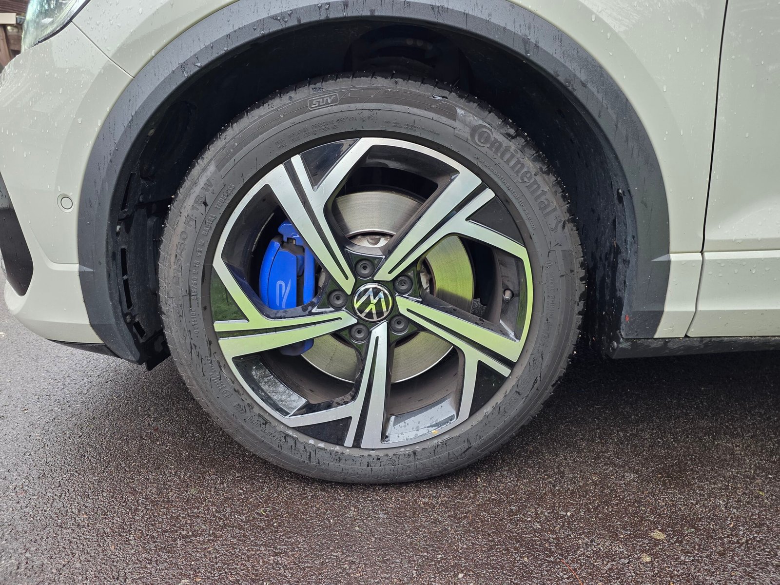 VOLKSWAGEN T-ROC R – Phase 2 – 2.0 TSI 300ch DSG7 4MOTION