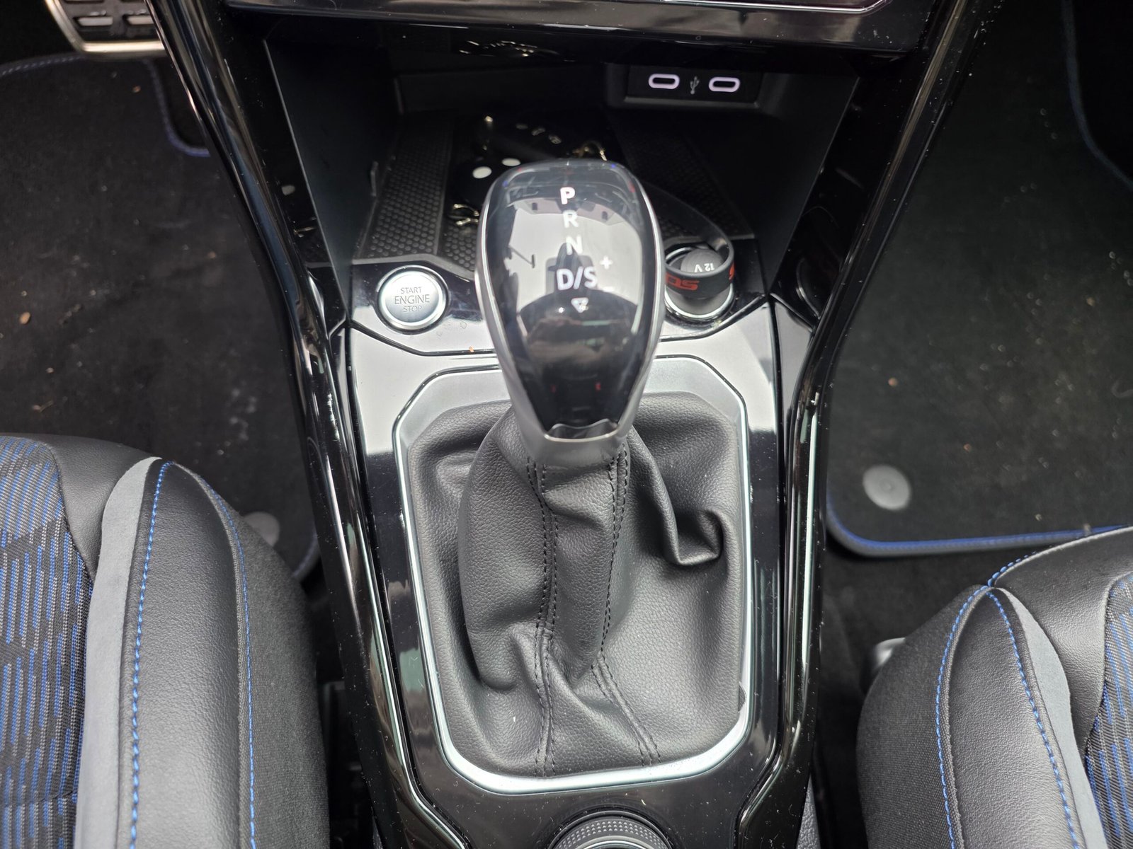 VOLKSWAGEN T-ROC R – Phase 2 – 2.0 TSI 300ch DSG7 4MOTION