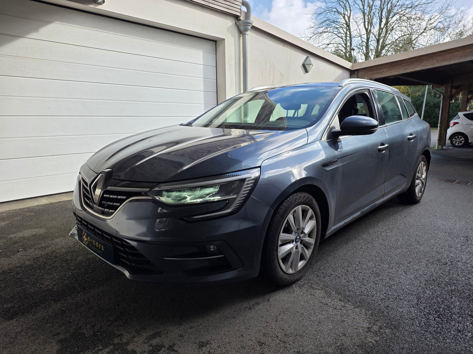 RENAULT MÉGANE IV Phase 2 – E-TECH Plug-in Hybrid 160ch Boîte Auto