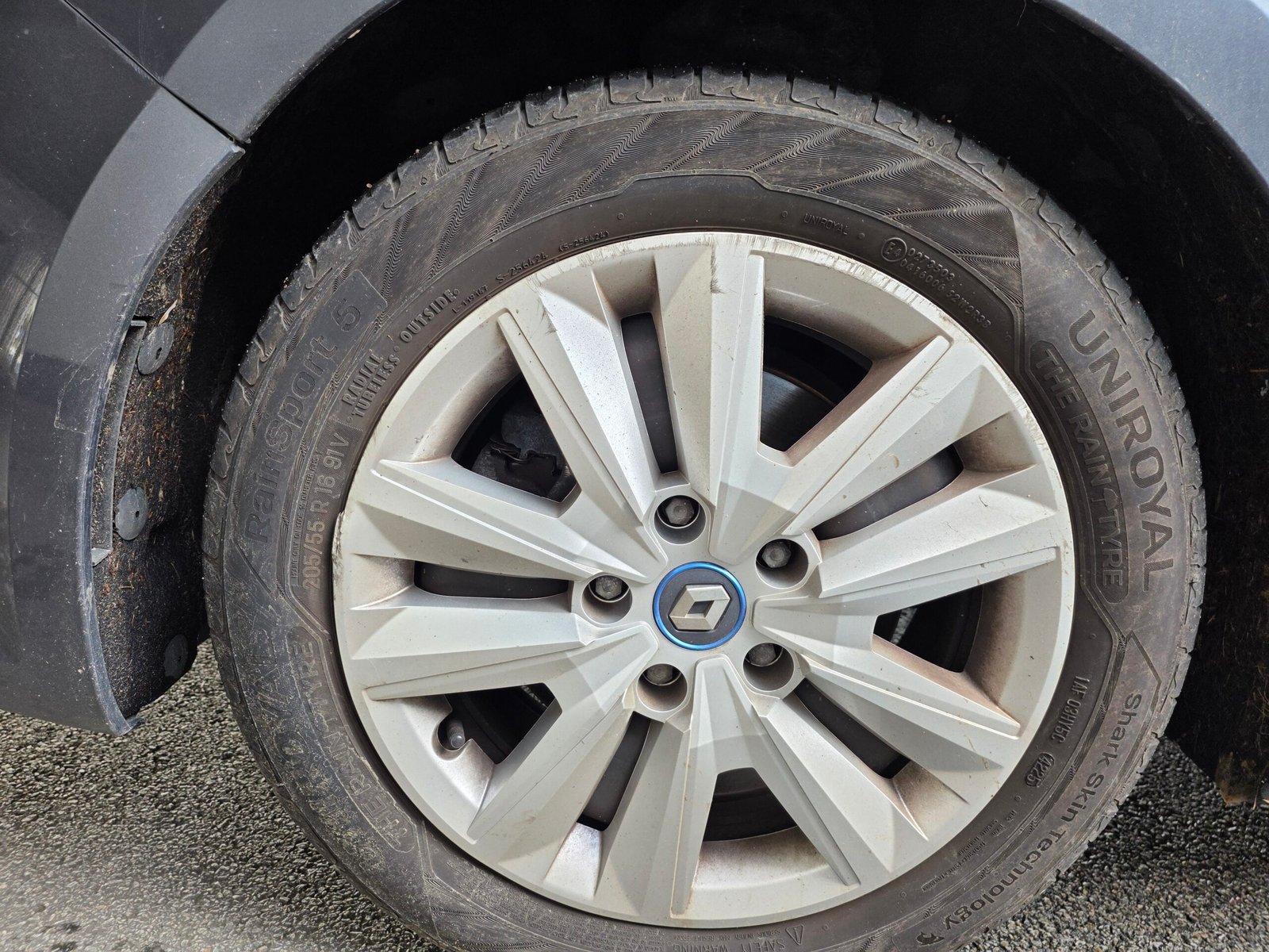 RENAULT MÉGANE IV Phase 2 – E-TECH Plug-in Hybrid 160ch Boîte Auto