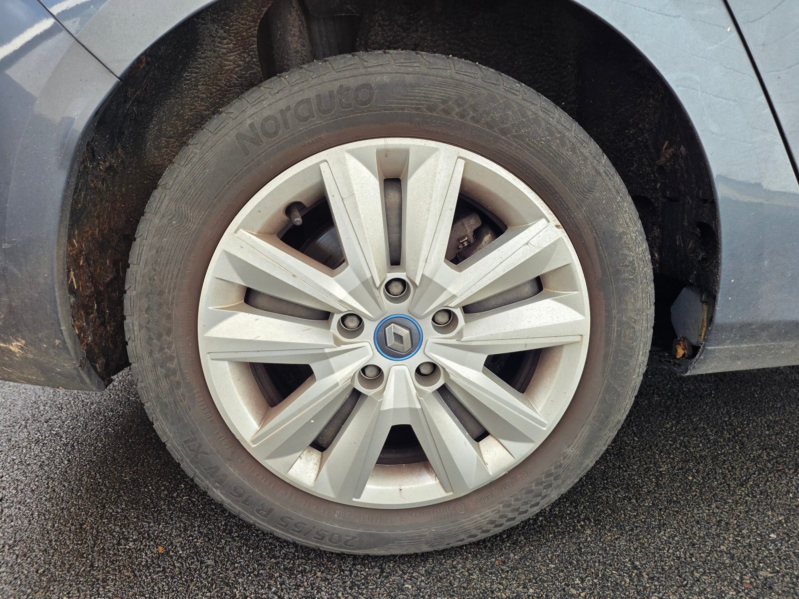 RENAULT MÉGANE IV Phase 2 – E-TECH Plug-in Hybrid 160ch Boîte Auto