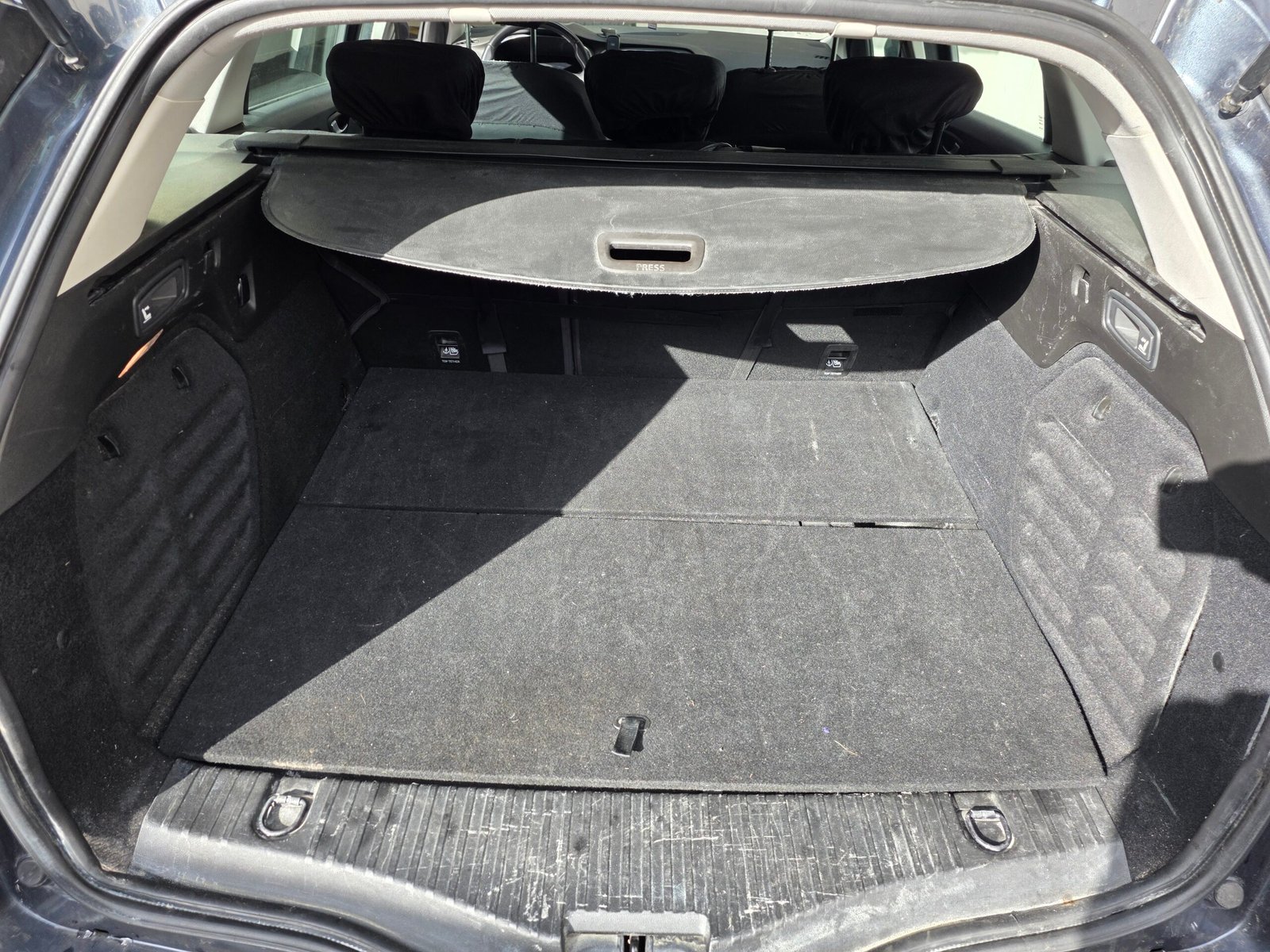 RENAULT MÉGANE IV Phase 2 – E-TECH Plug-in Hybrid 160ch Boîte Auto