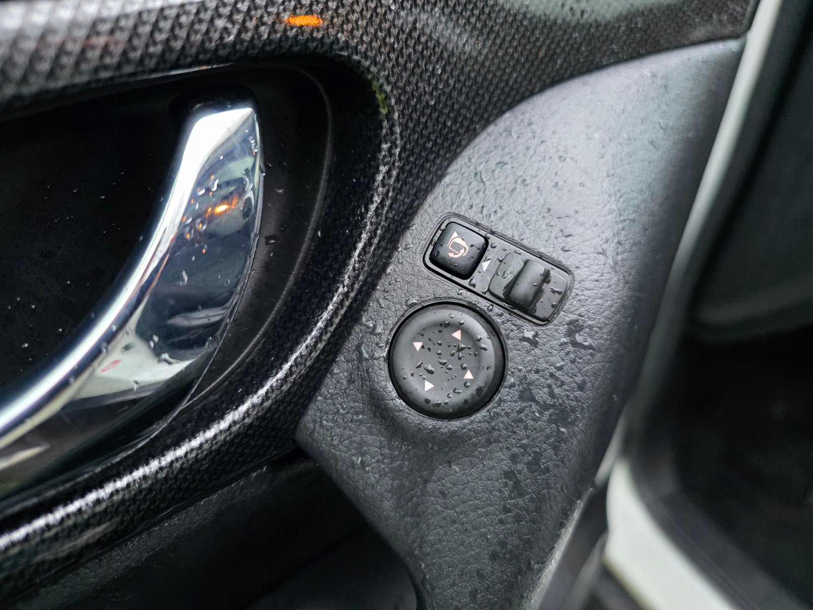 NISSAN X-TRAIL III Phase 1 – 1.6 DIG-T 163ch “White Edition” (7 Places)