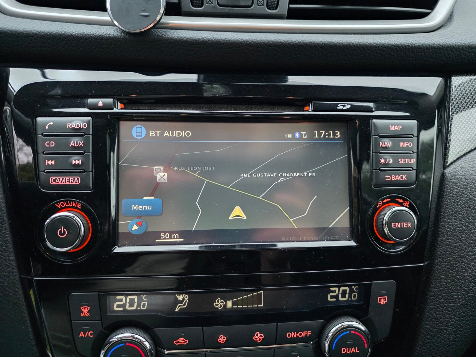 NISSAN X-TRAIL III Phase 1 – 1.6 DIG-T 163ch “White Edition” (7 Places)