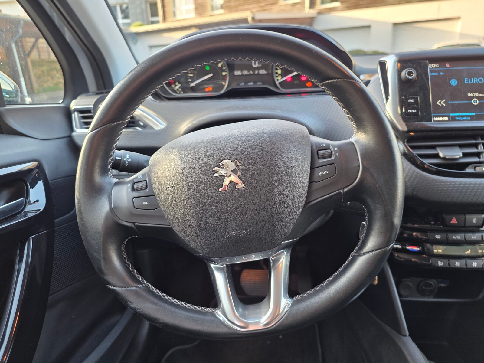 PEUGEOT 208 Phase 2 – 1.2 PureTech 110ch EAT6