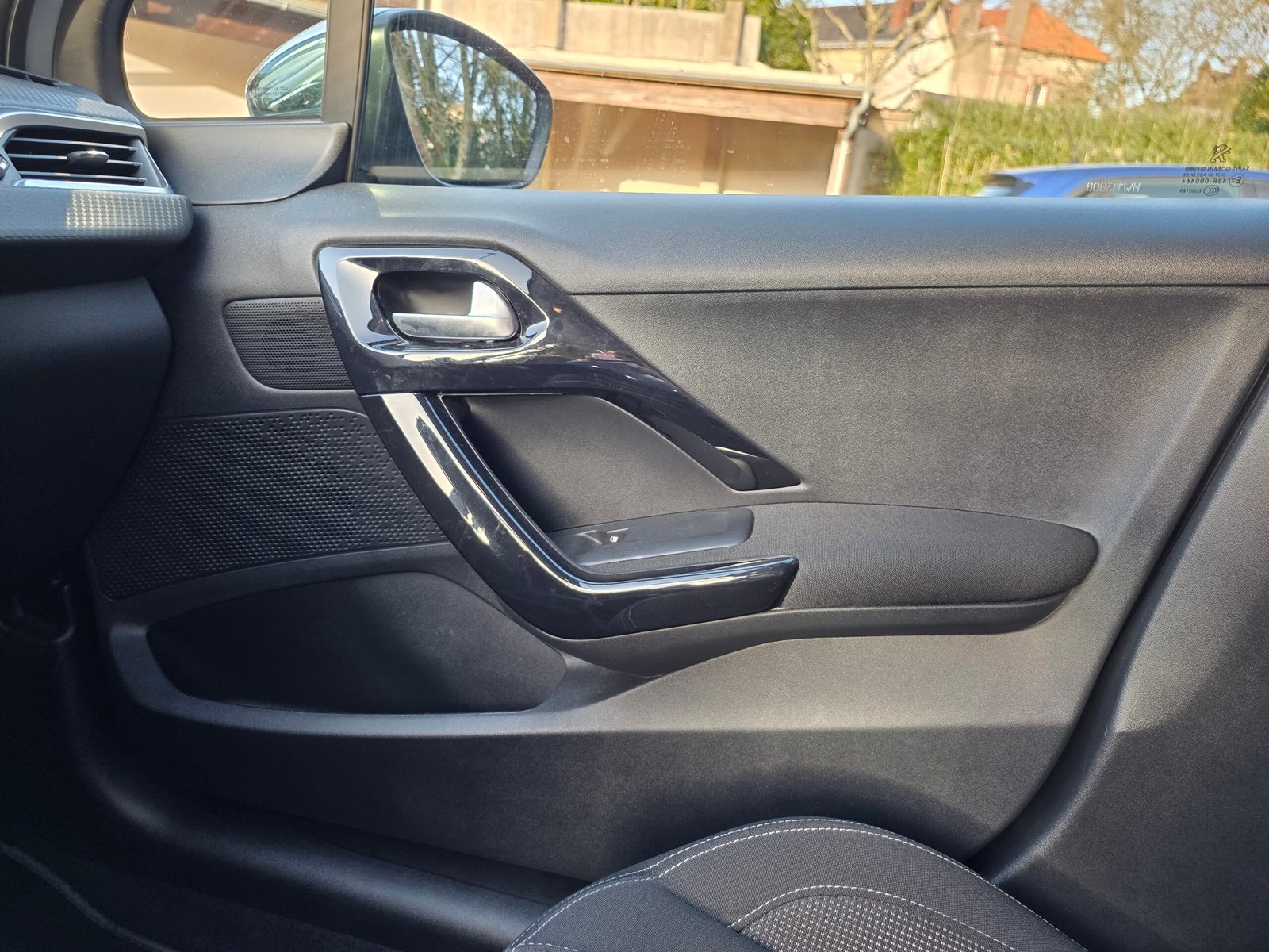 PEUGEOT 208 Phase 2 – 1.2 PureTech 110ch EAT6