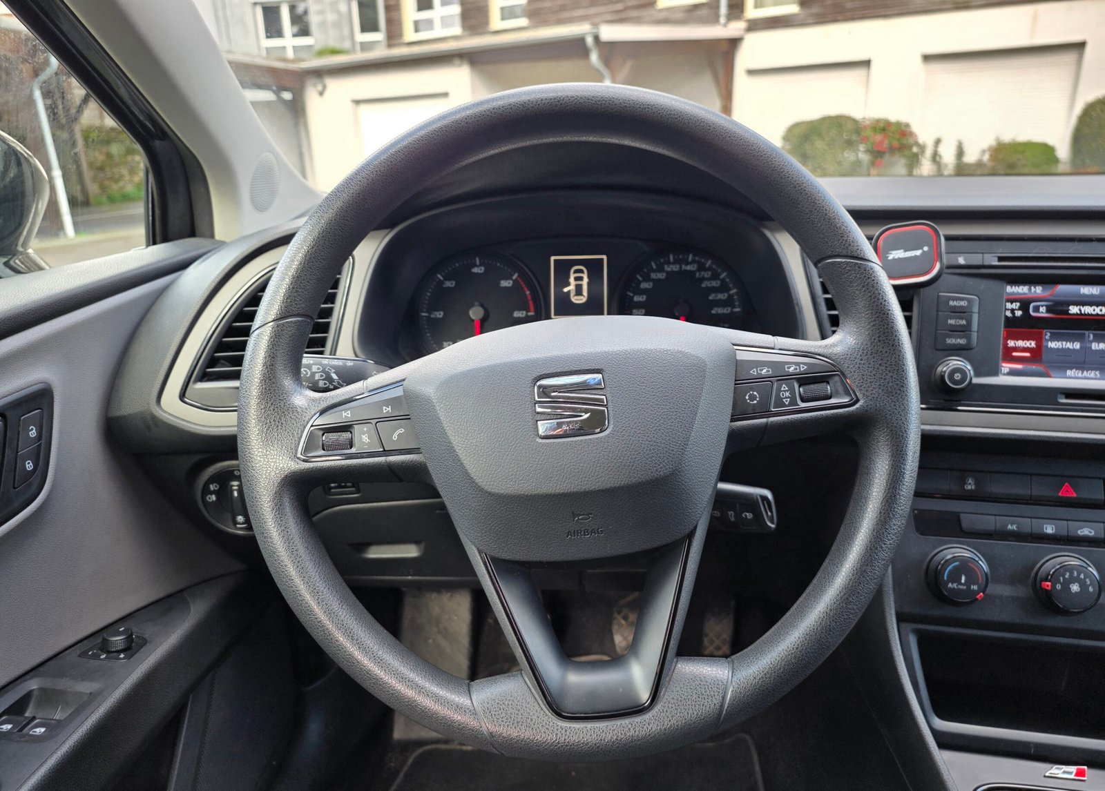 SEAT LEON III Phase 1 – 1.6 TDI 105ch BVM5
