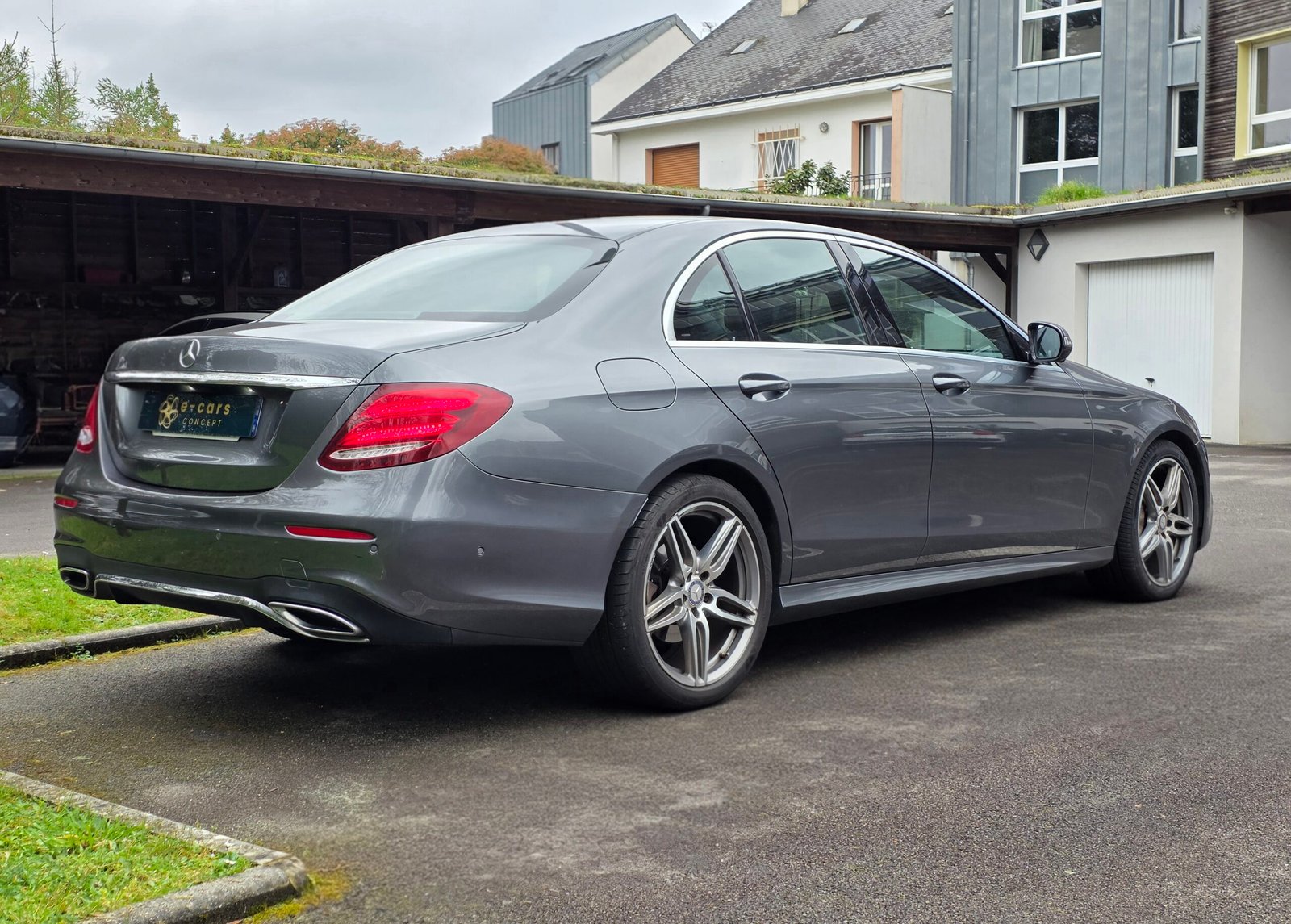 Mercedes-Benz Classe E 220 d 194ch Sportline
