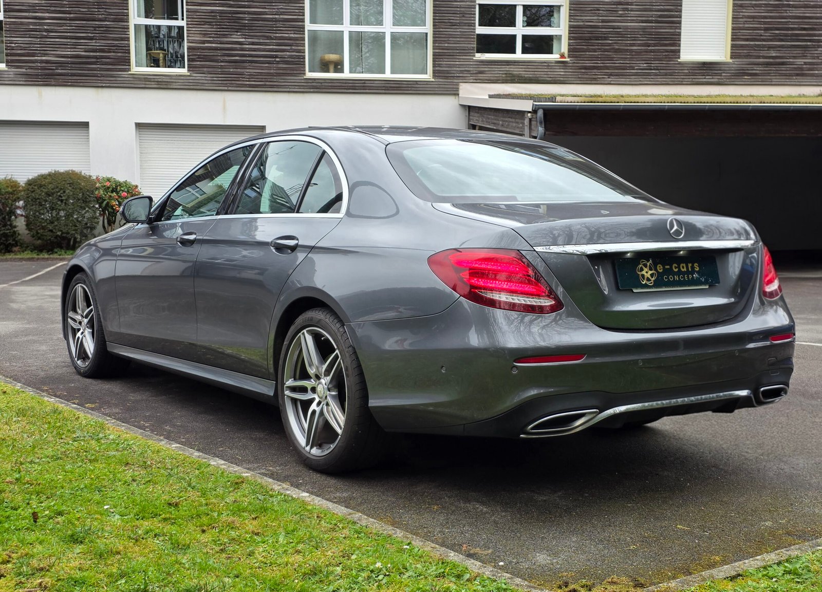 Mercedes-Benz Classe E 220 d 194ch Sportline