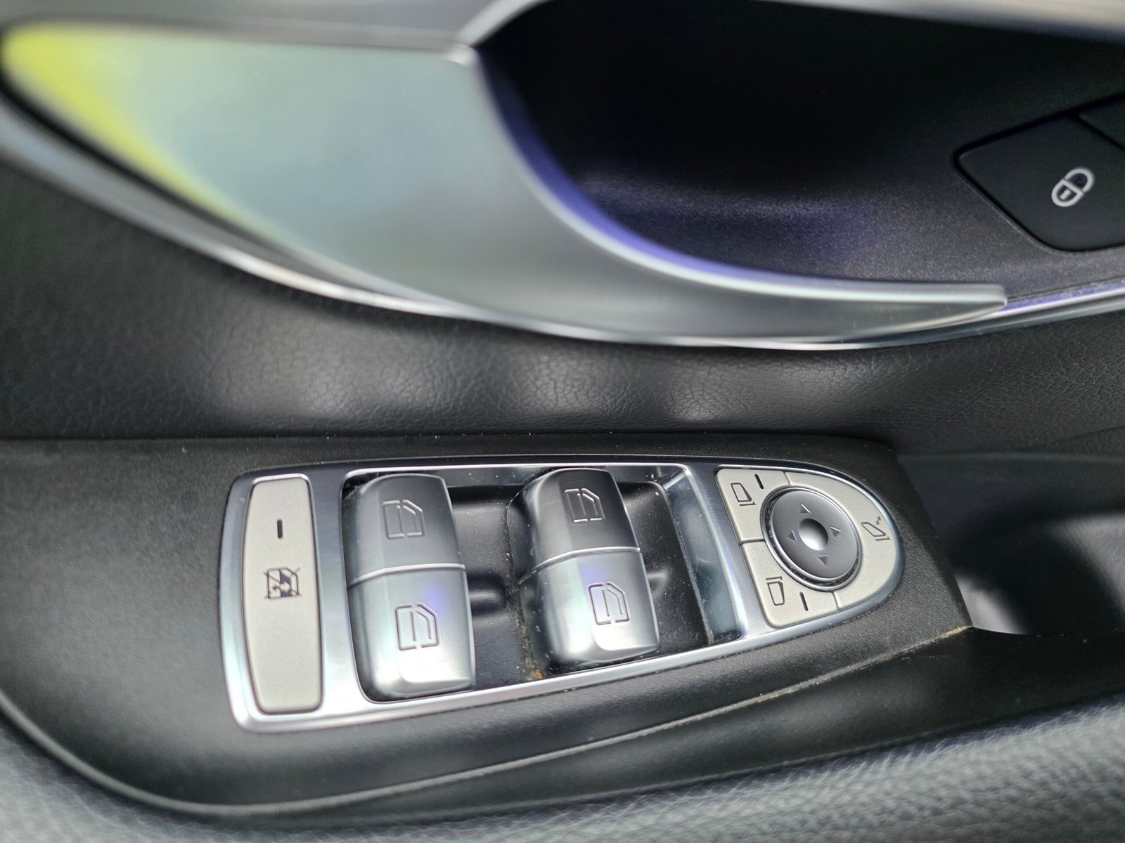 Mercedes-Benz Classe E 220 d 194ch Sportline