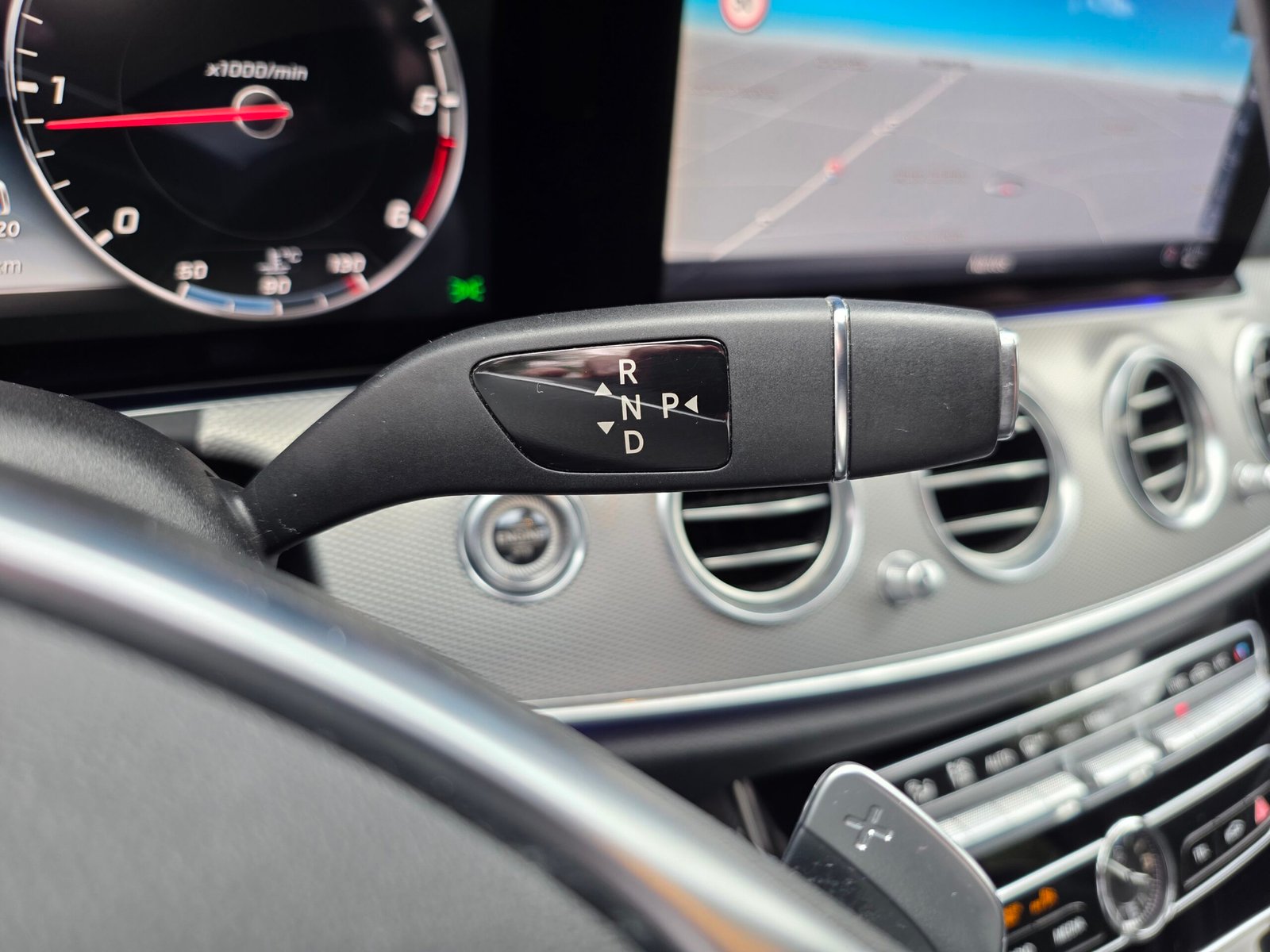 Mercedes-Benz Classe E 220 d 194ch Sportline