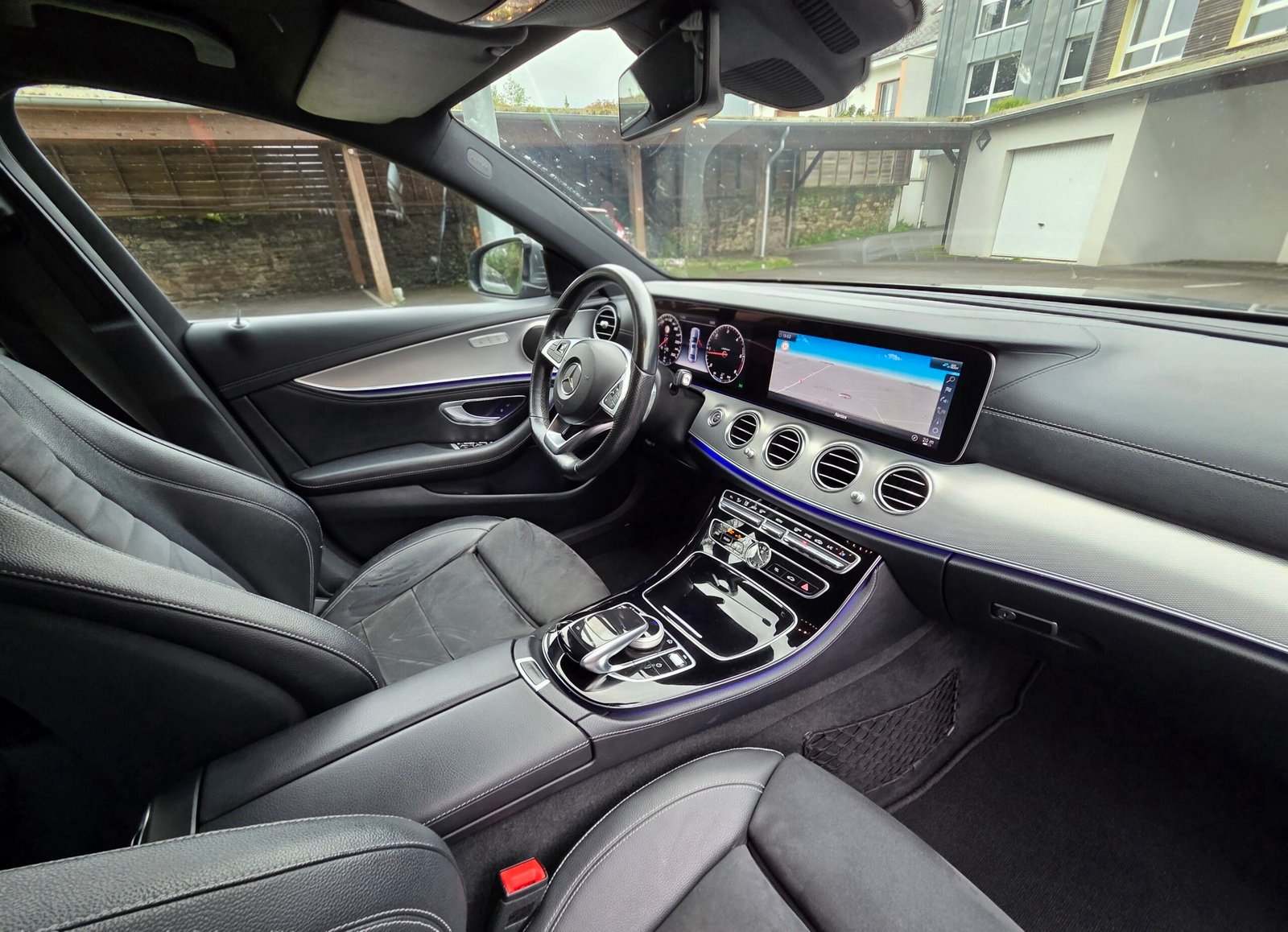 Mercedes-Benz Classe E 220 d 194ch Sportline