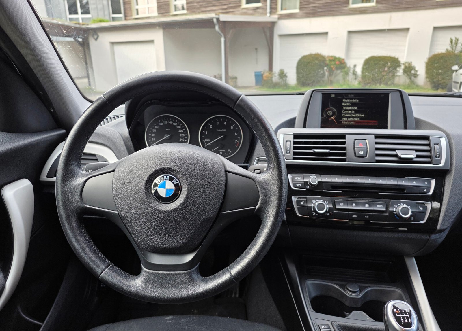 BMW SÉRIE 1 – 116i 109ch BVM6 PREMIERE