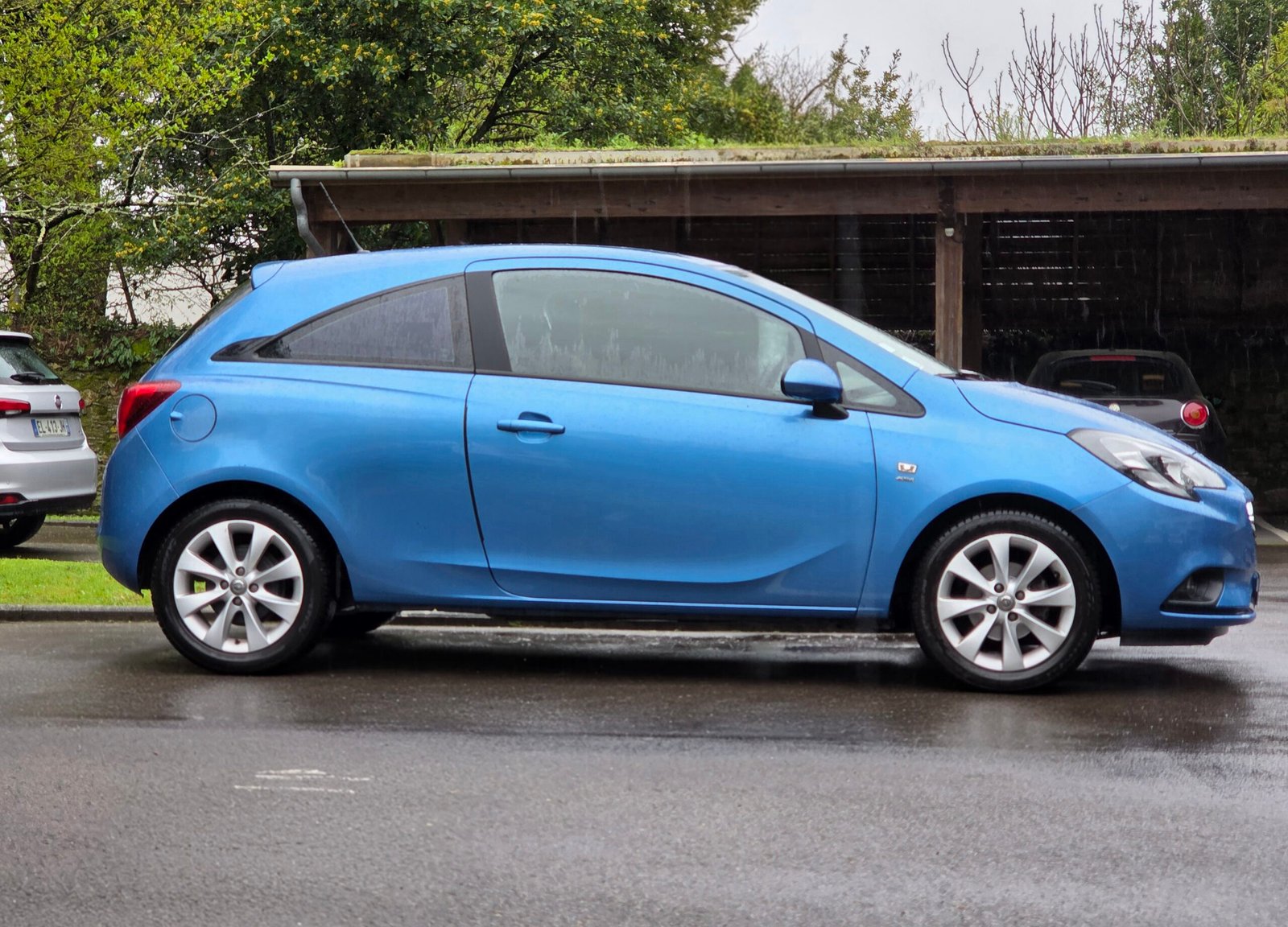 OPEL CORSA E – 1.4i 90ch BVM5 ACTIVE