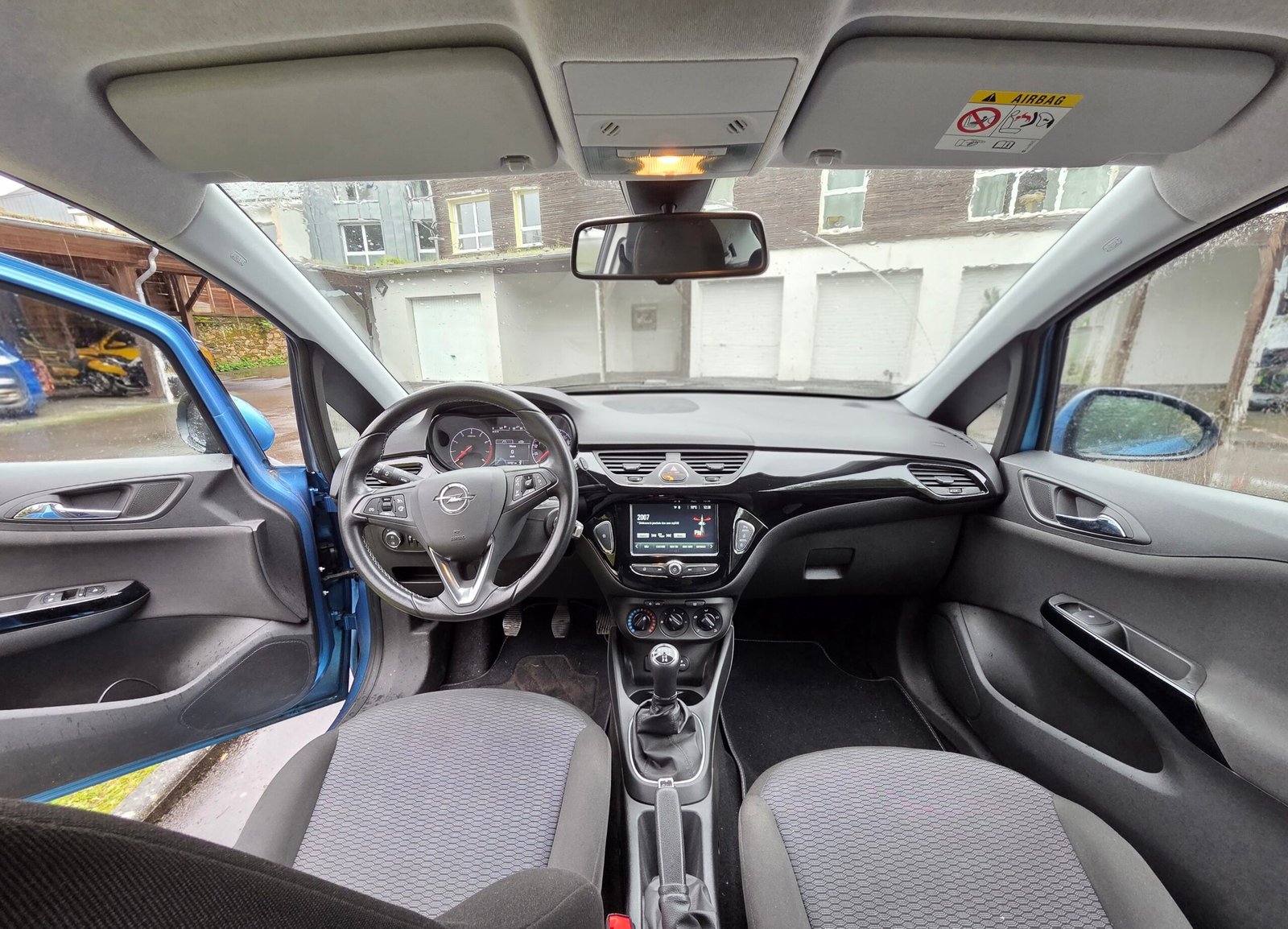 OPEL CORSA E – 1.4i 90ch BVM5 ACTIVE