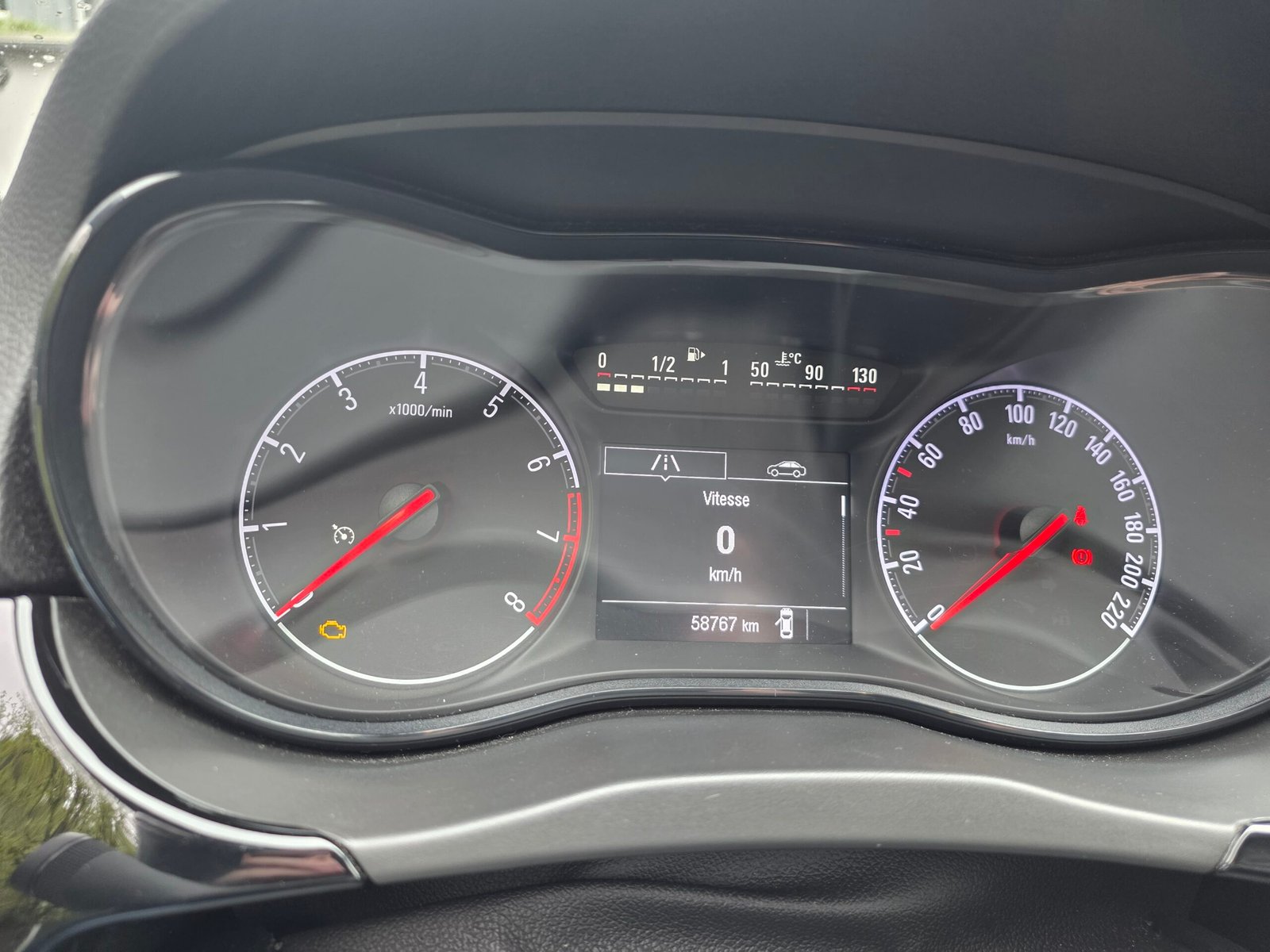 OPEL CORSA E – 1.4i 90ch BVM5 ACTIVE