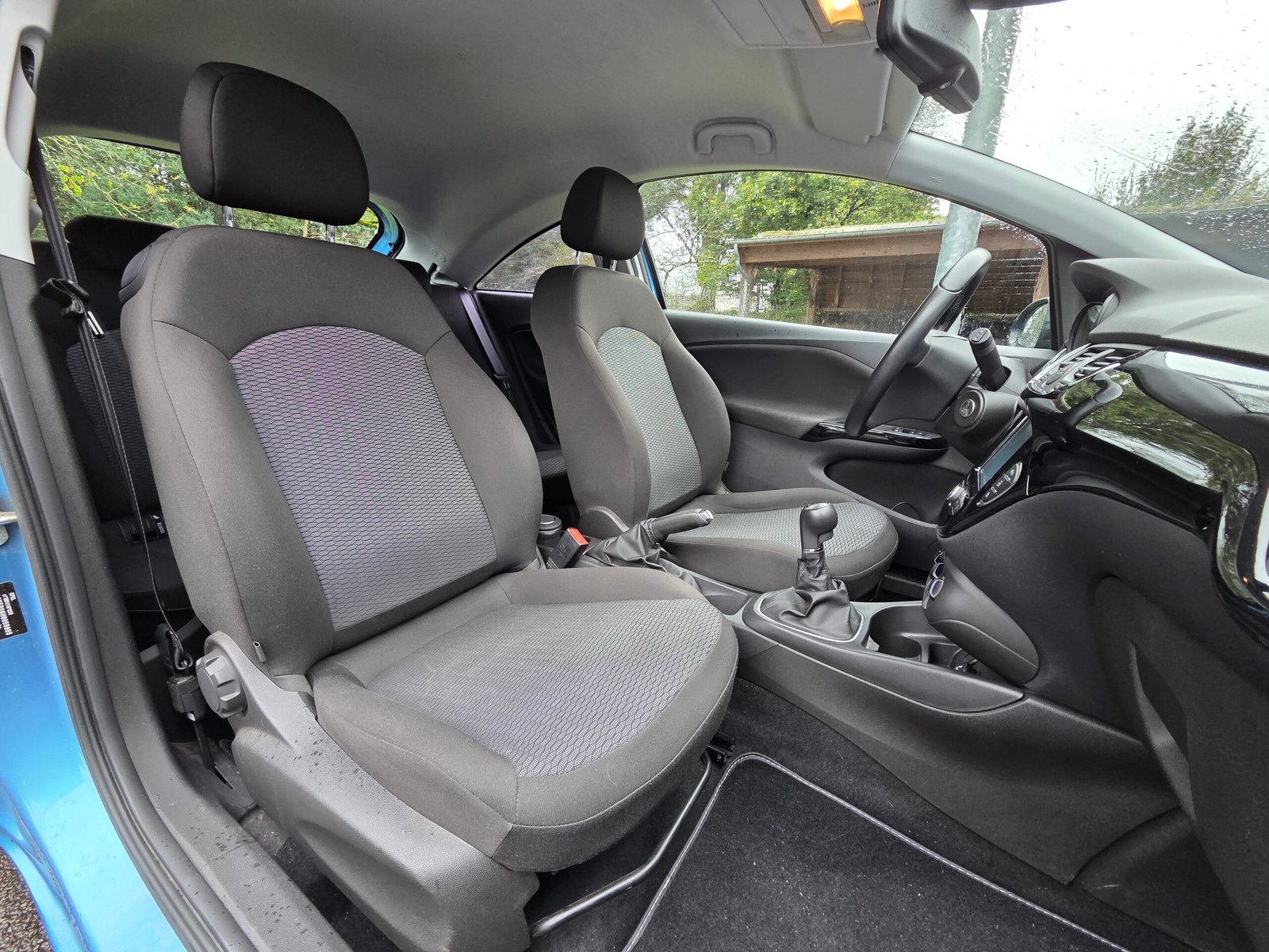 OPEL CORSA E – 1.4i 90ch BVM5 ACTIVE