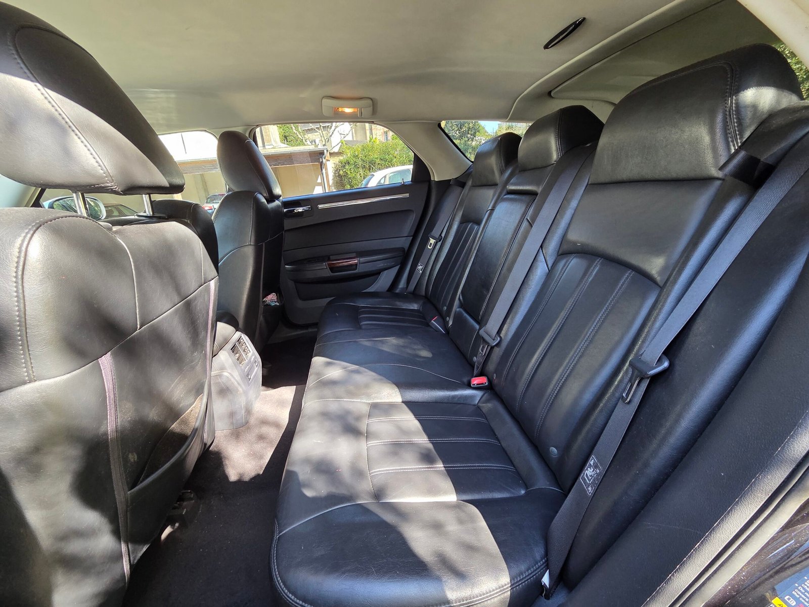 CHRYSLER 300C TOURING – 3.0 V6 218ch