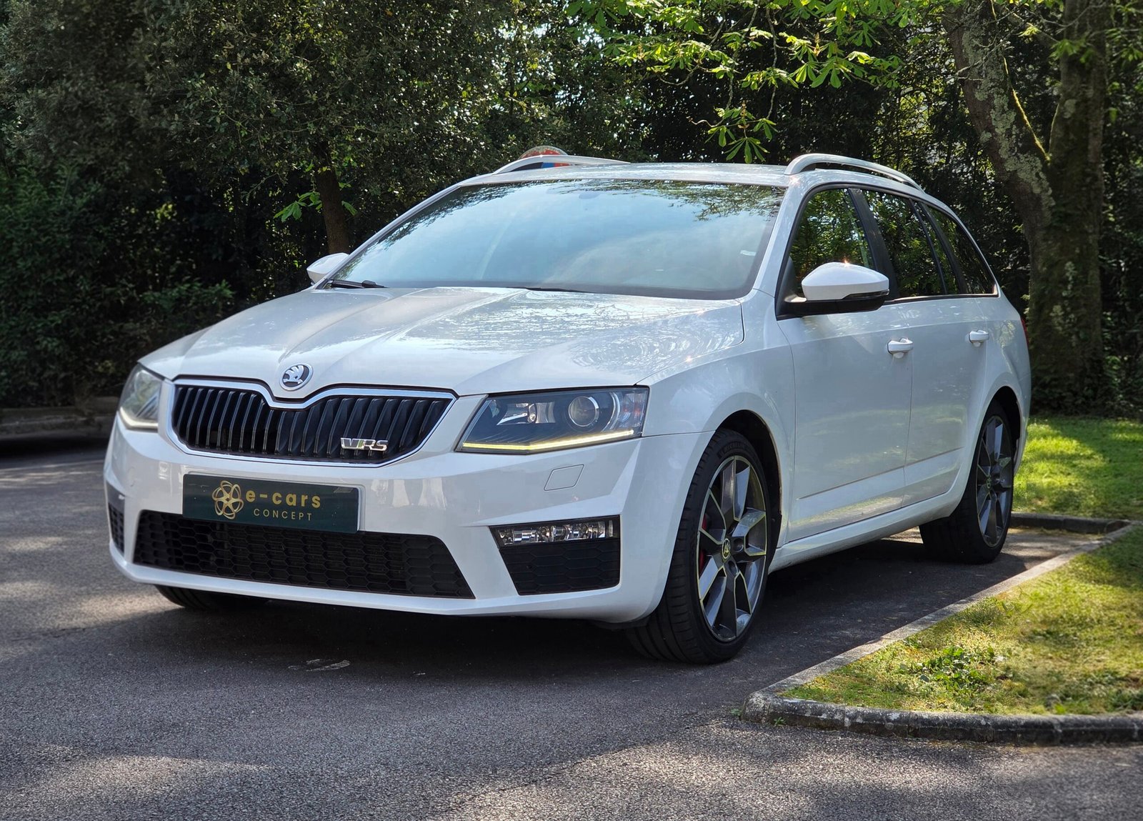 SKODA OCTAVIA III RS – 2.0 TSI 220ch BVM6