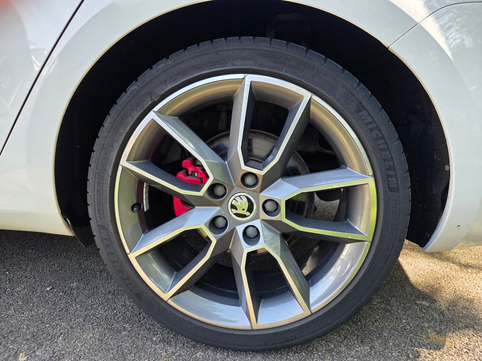 SKODA OCTAVIA III RS – 2.0 TSI 220ch BVM6