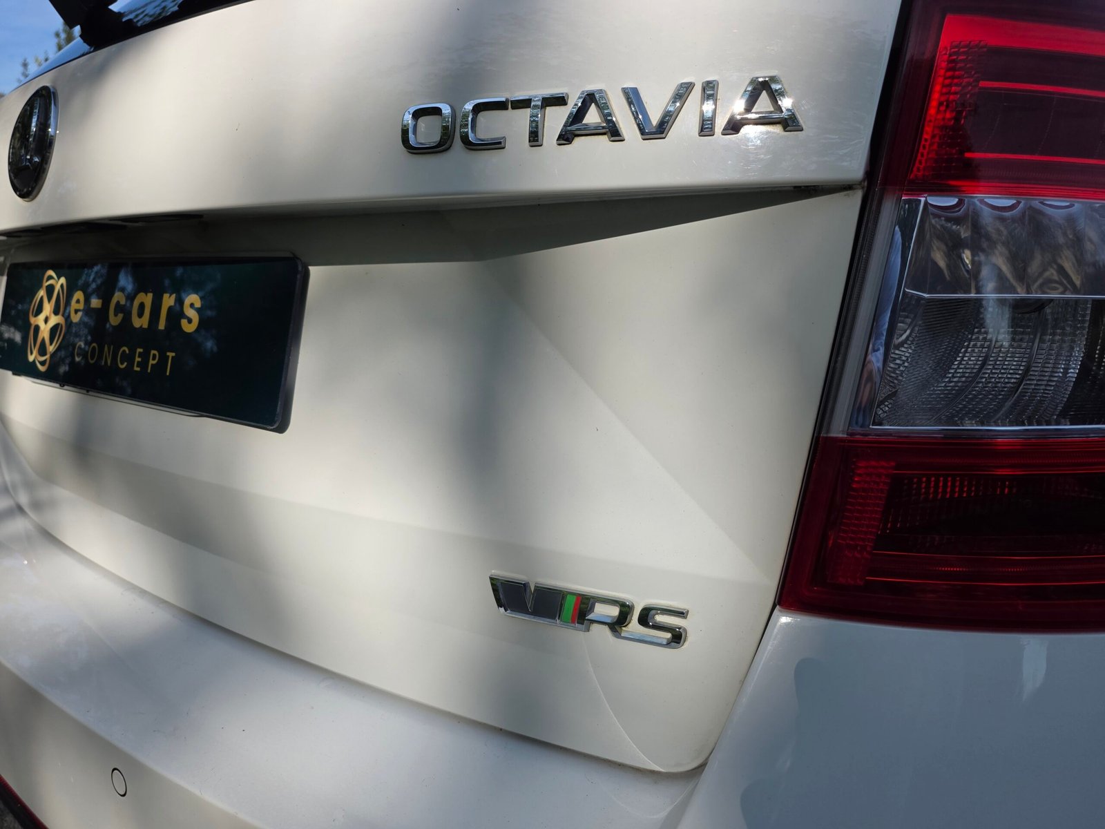 SKODA OCTAVIA III RS – 2.0 TSI 220ch BVM6