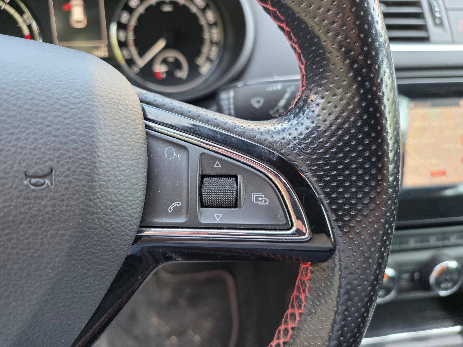 SKODA OCTAVIA III RS – 2.0 TSI 220ch BVM6