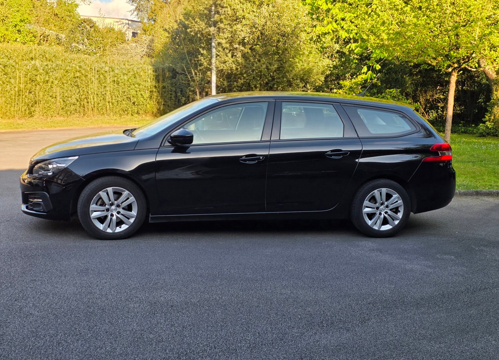 PEUGEOT 308 SW – 1,5 BlueHDi 130ch EAT8