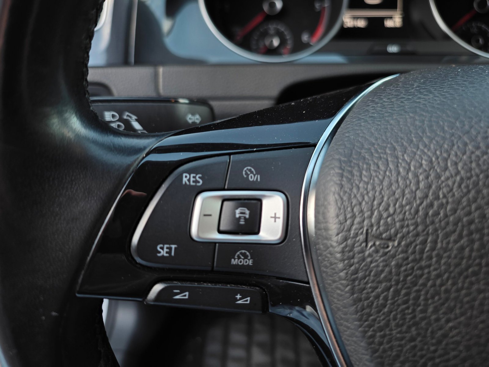 VOLKSWAGEN GOLF VII SW – 2.0 TDI 150ch DSG7