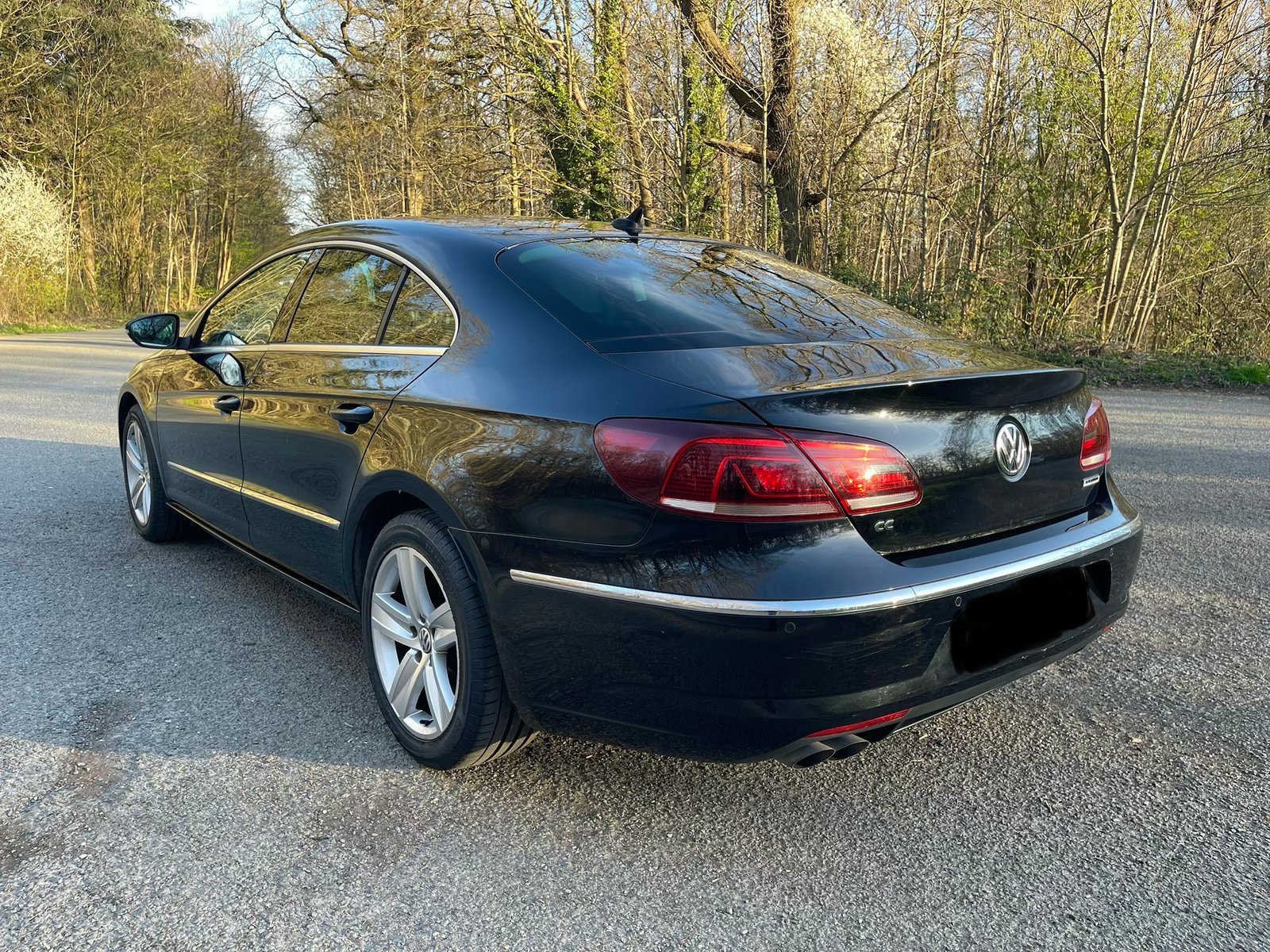 VOLKSWAGEN PASSAT CC 2.0 TDI 16V BlueMotion 140 CARAT