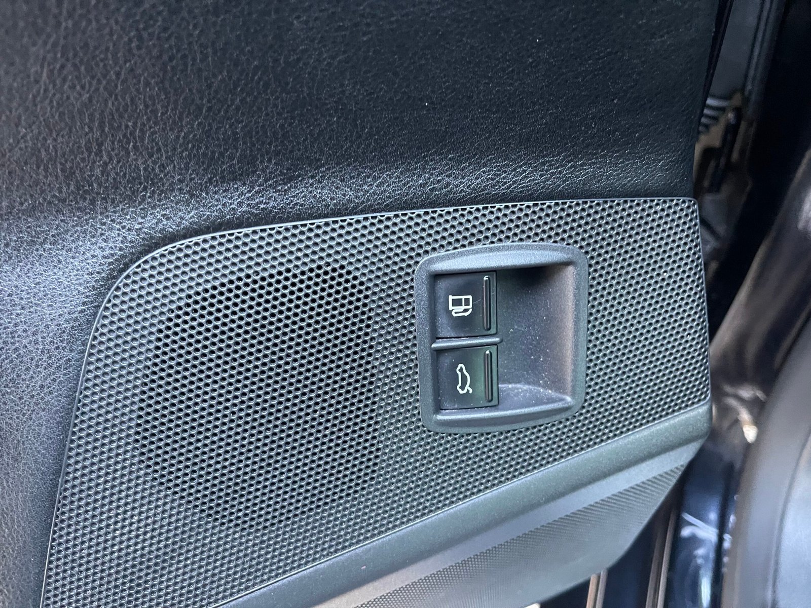 VOLKSWAGEN PASSAT CC 2.0 TDI 16V BlueMotion 140 CARAT