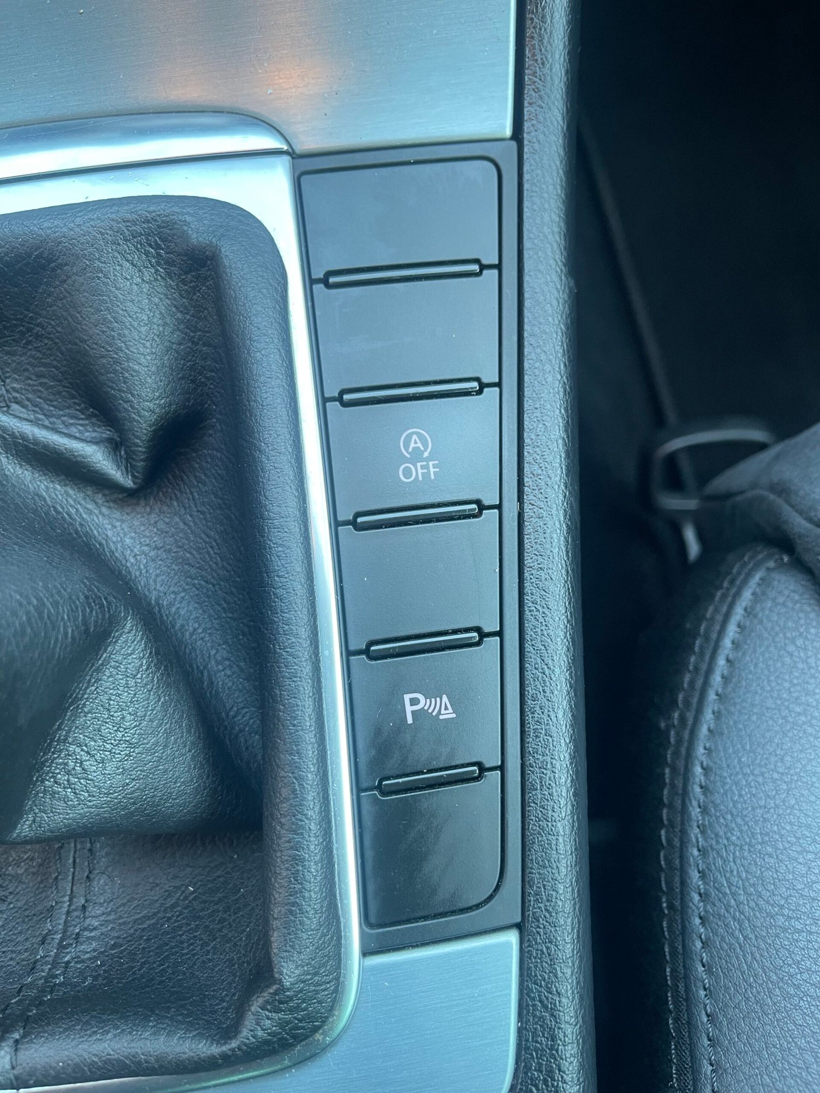 VOLKSWAGEN PASSAT CC 2.0 TDI 16V BlueMotion 140 CARAT