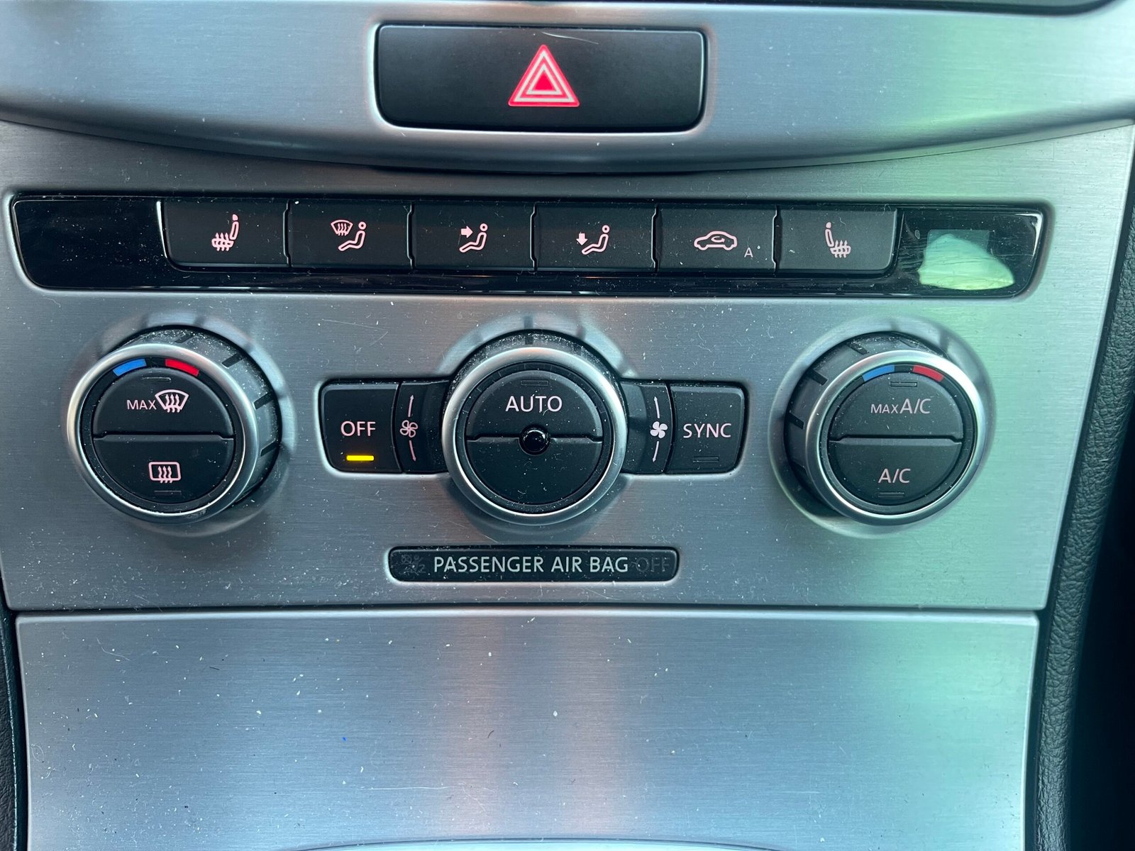 VOLKSWAGEN PASSAT CC 2.0 TDI 16V BlueMotion 140 CARAT