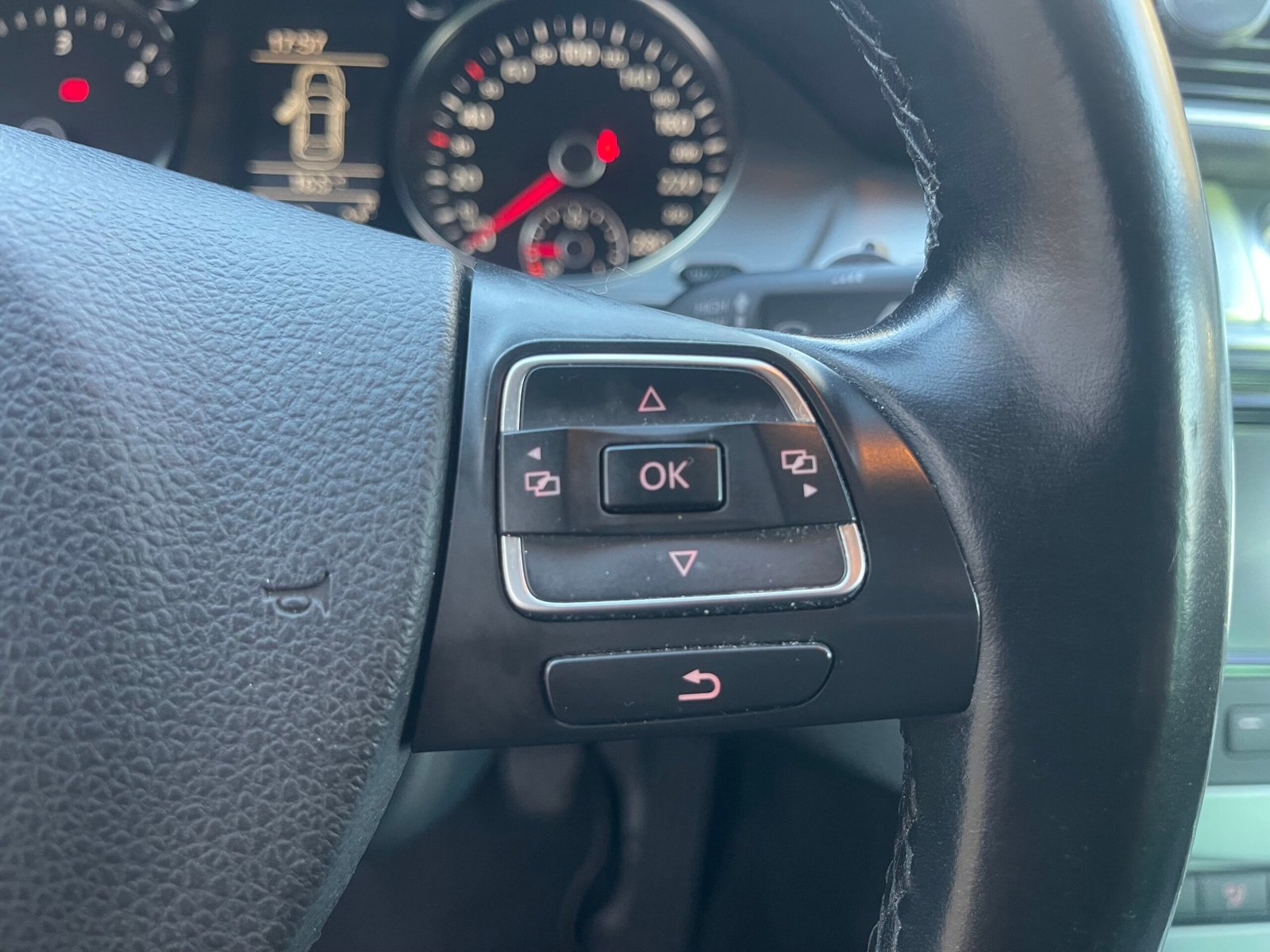 VOLKSWAGEN PASSAT CC 2.0 TDI 16V BlueMotion 140 CARAT