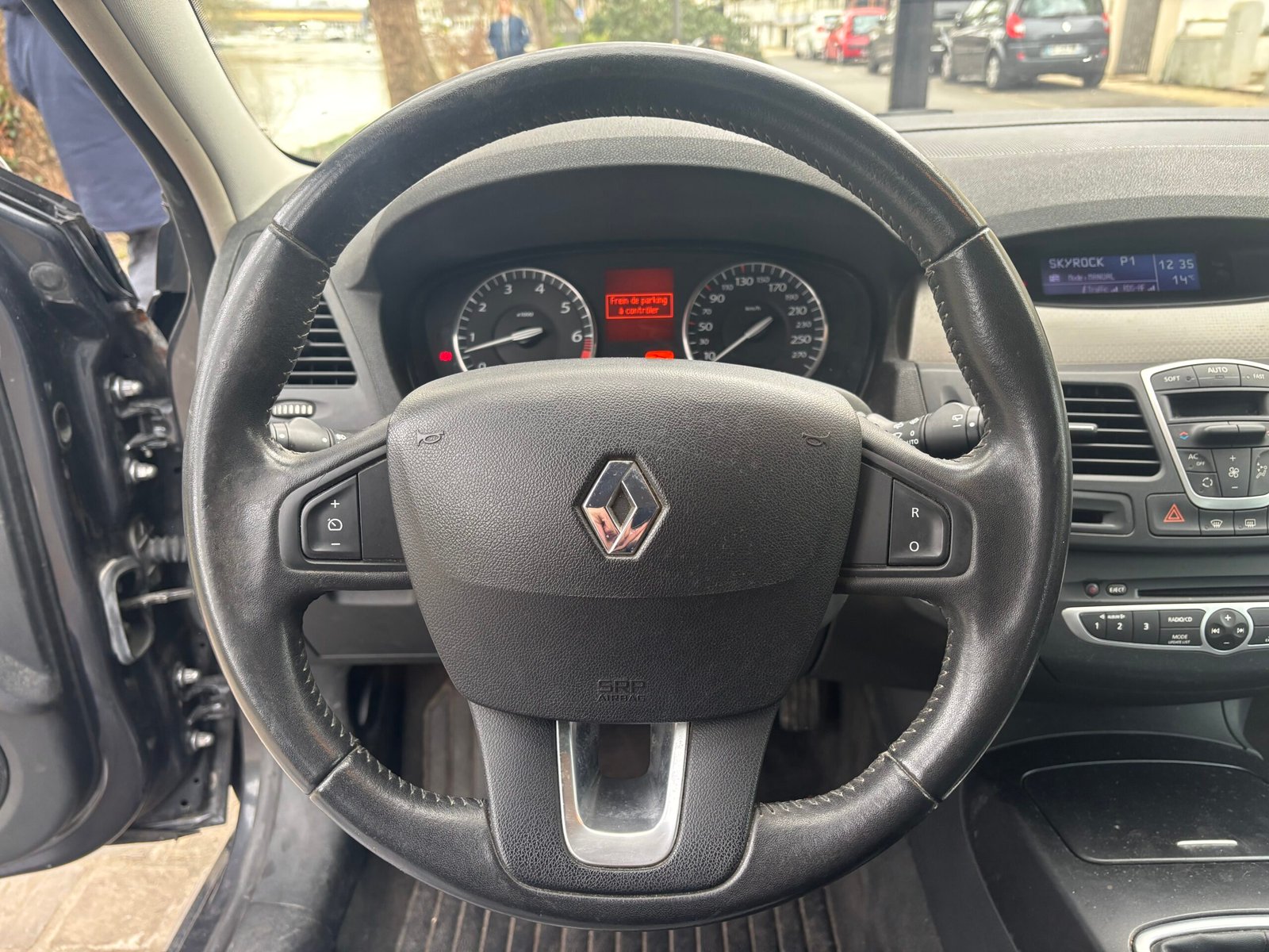 RENAULT Laguna 2.0 i 16V 140Ch “Expression”