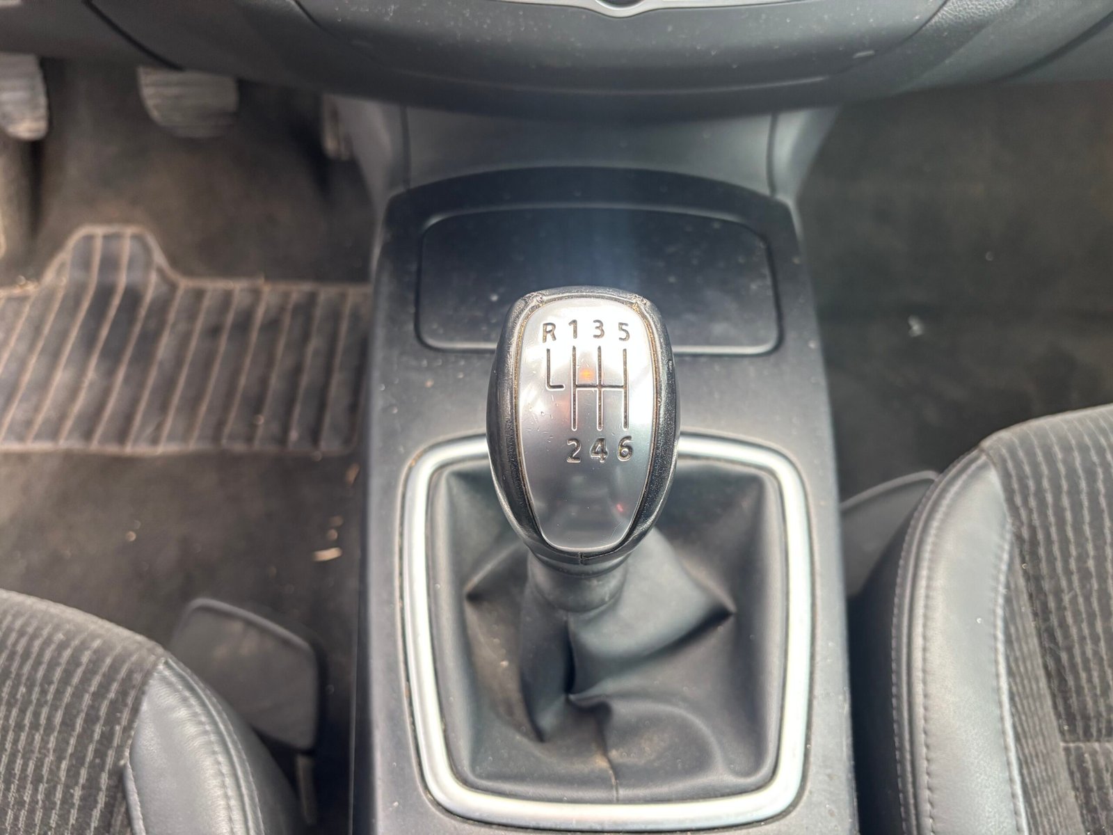 RENAULT Laguna 2.0 i 16V 140Ch “Expression”