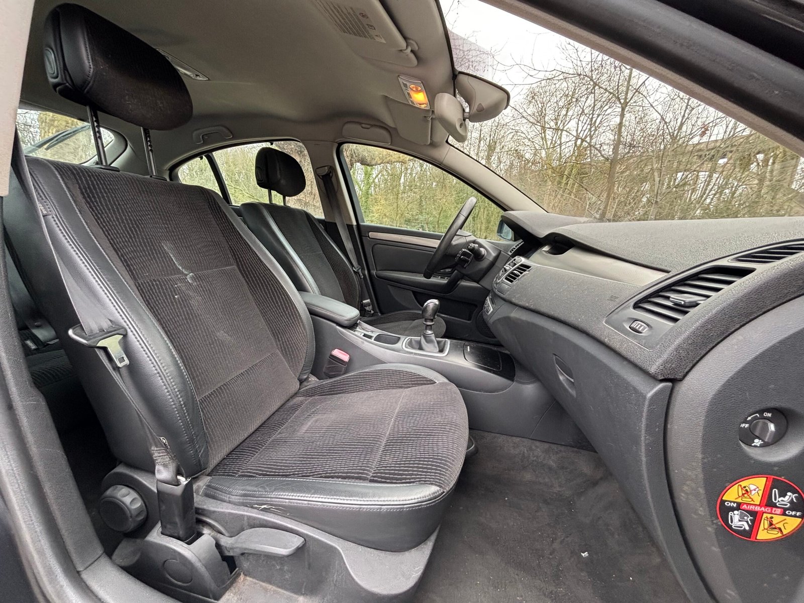 RENAULT Laguna 2.0 i 16V 140Ch “Expression”