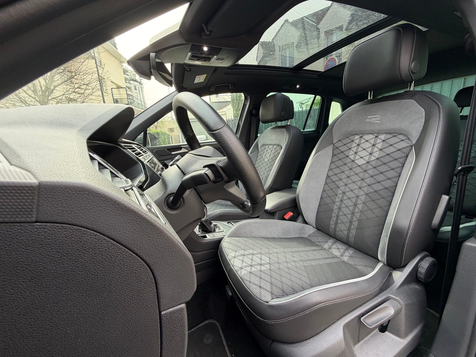 VOLKSWAGEN Tiguan Hybride R-Line 150ch