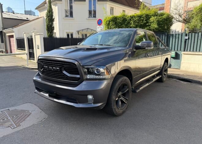 DODGE RAM 1500 Hemi V8 Flexfuel 395ch