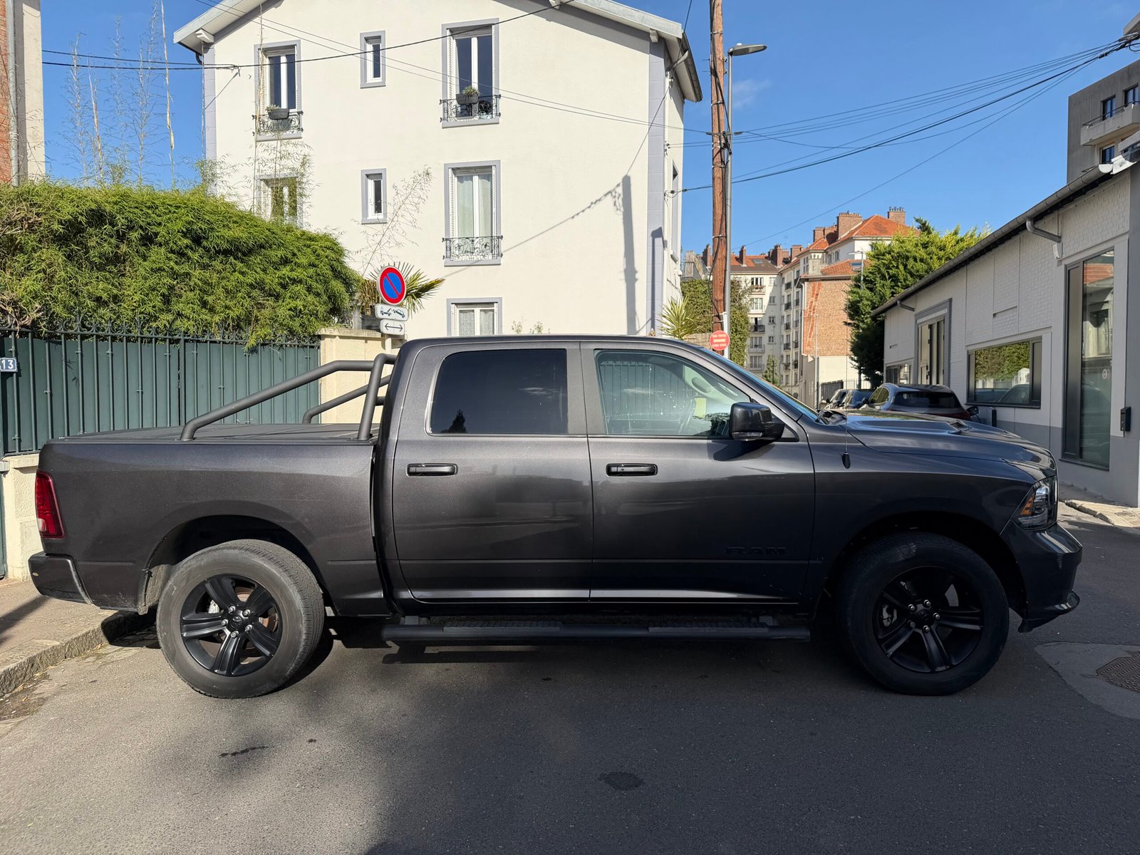 DODGE RAM 1500 Hemi V8 Flexfuel 395ch