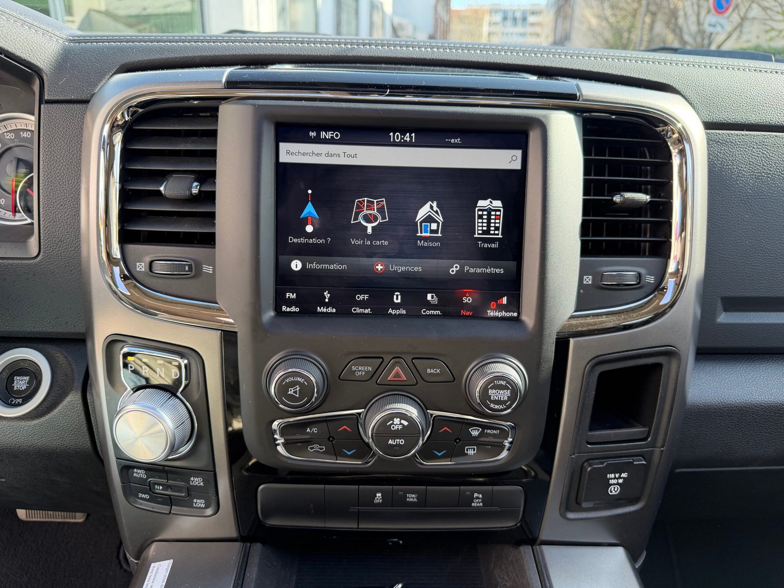 DODGE RAM 1500 Hemi V8 Flexfuel 395ch