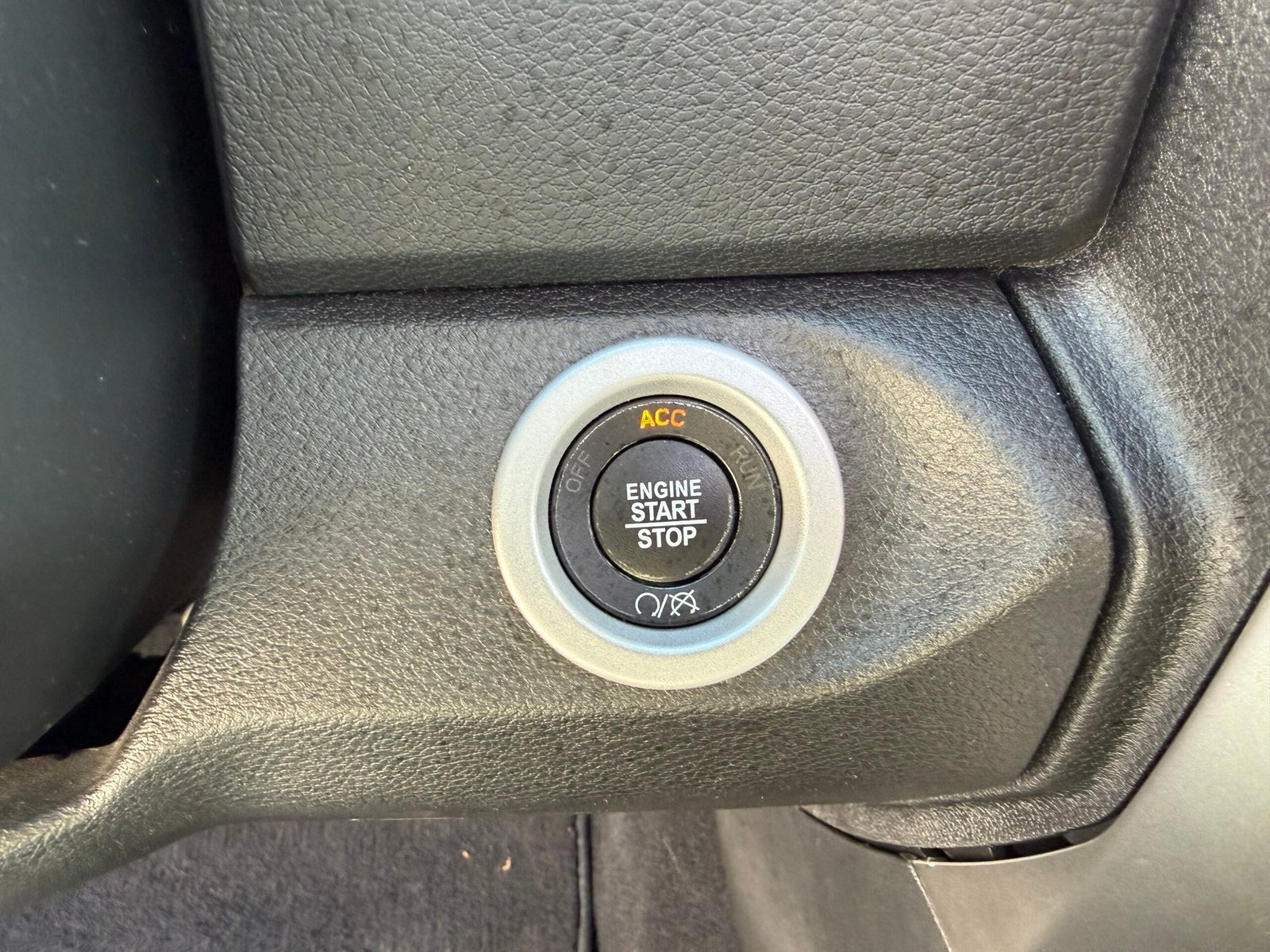 DODGE RAM 1500 Hemi V8 Flexfuel 395ch