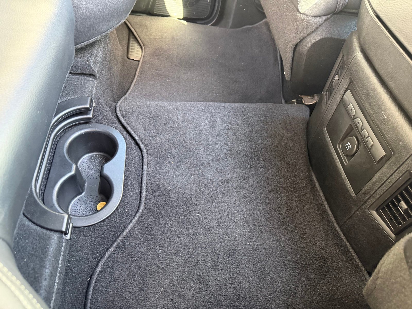 DODGE RAM 1500 Hemi V8 Flexfuel 395ch